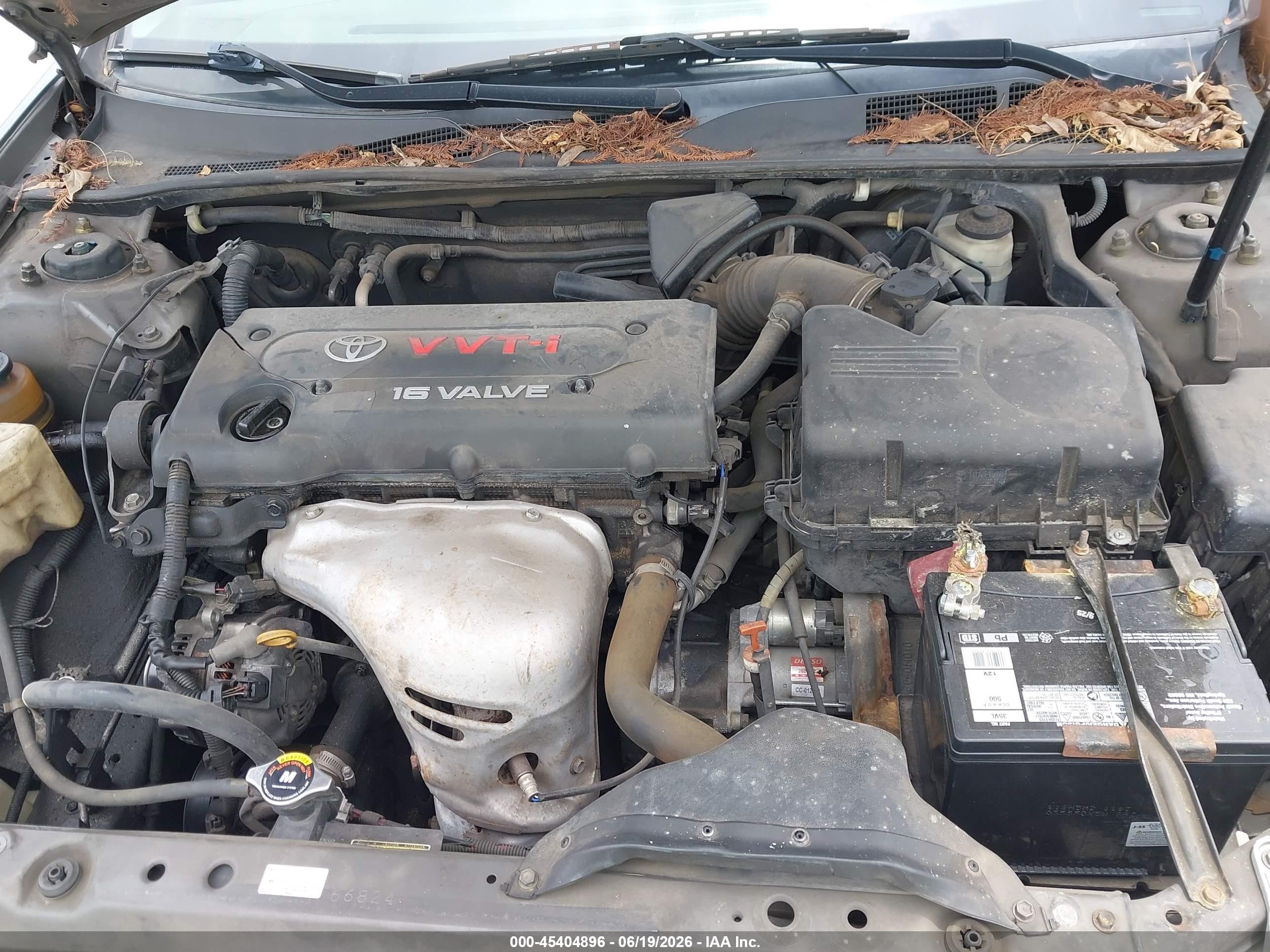 2004 Toyota Camry Le Gray vin: 4T1BE32K94U875498