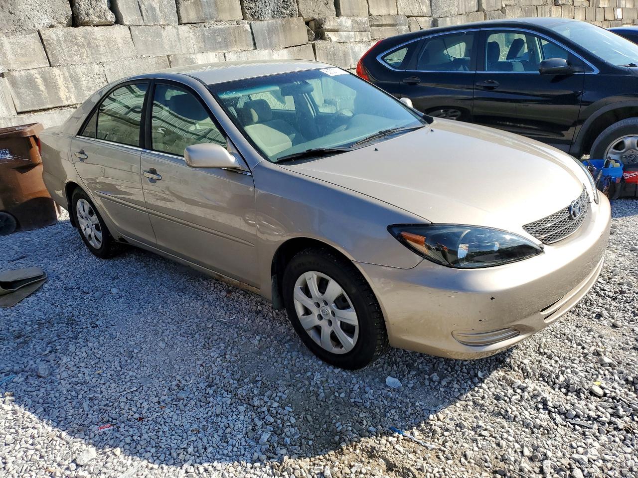 2004 Toyota Camry Le Бежевый vin: 4T1BE32K94U899610