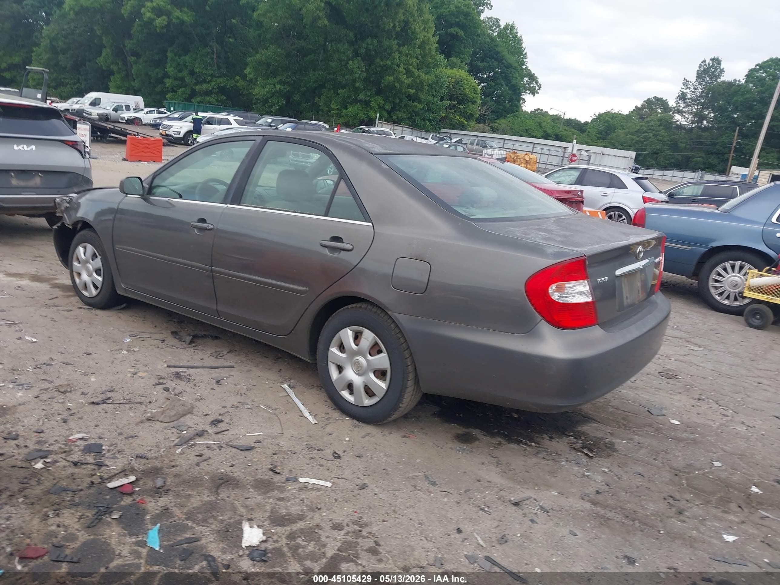 2004 Toyota Camry Le Gray vin: 4T1BE32K94U914719