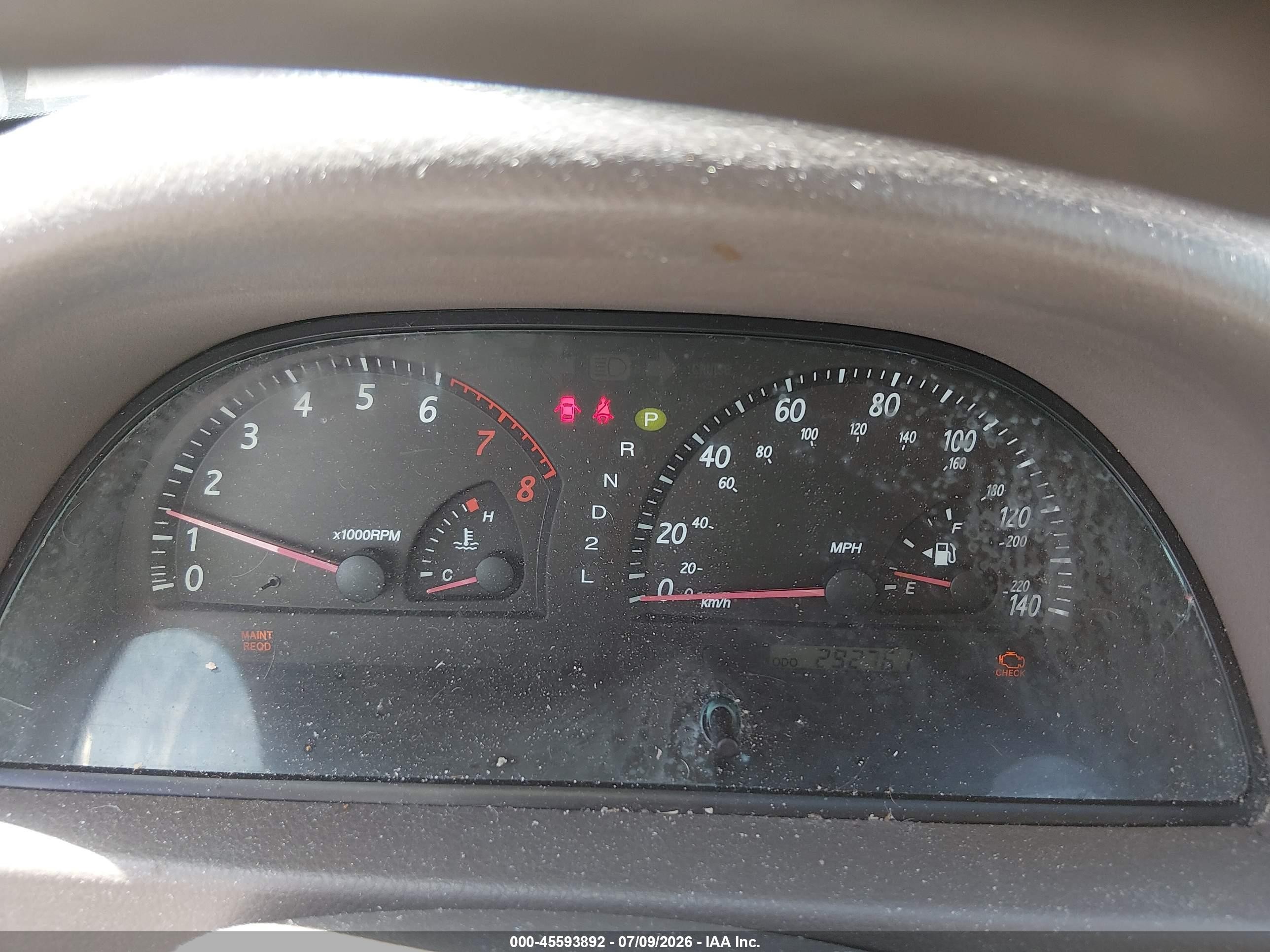 2004 Toyota Camry Le Gray vin: 4T1BE32K94U922027