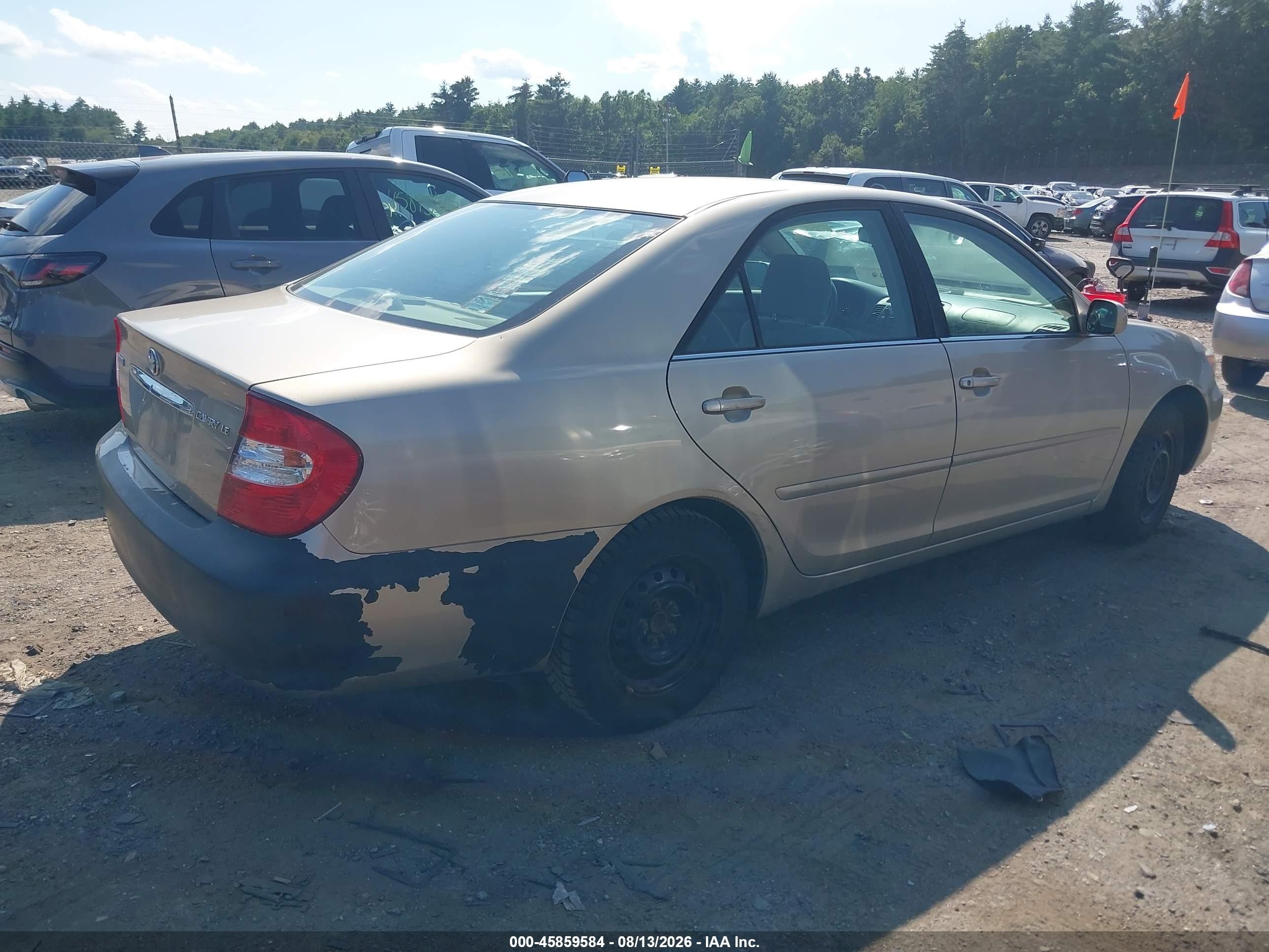 2004 Toyota Camry Le Gold vin: 4T1BE32K94U925221