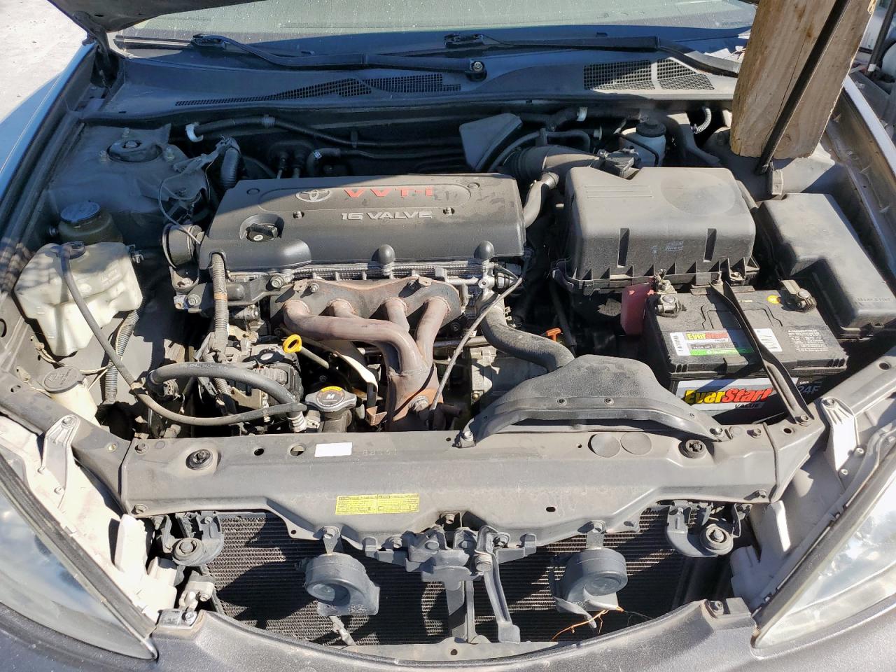 2004 Toyota Camry Le Gray vin: 4T1BE32K94U928877