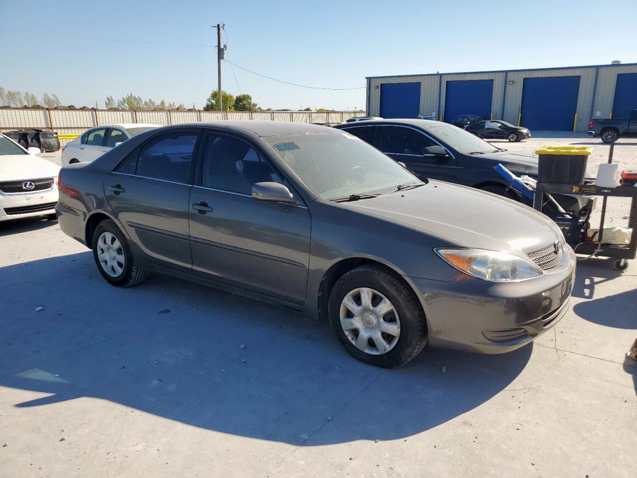 2004 Toyota Camry Le Gray vin: 4T1BE32K94U928877