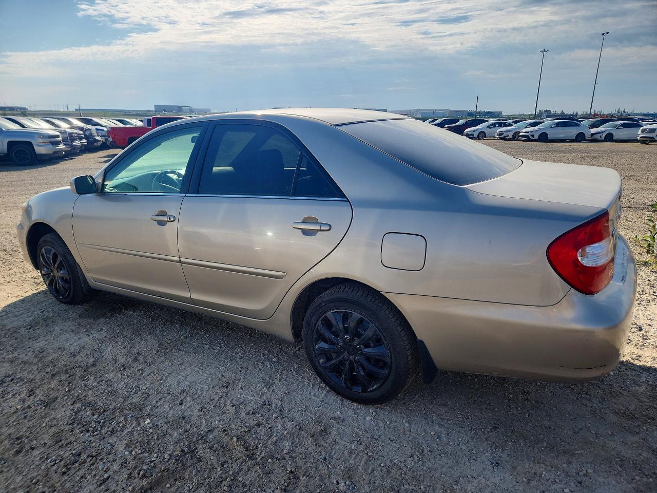 2004 Toyota Camry Standard Tan vin: 4T1BE32K94U929060