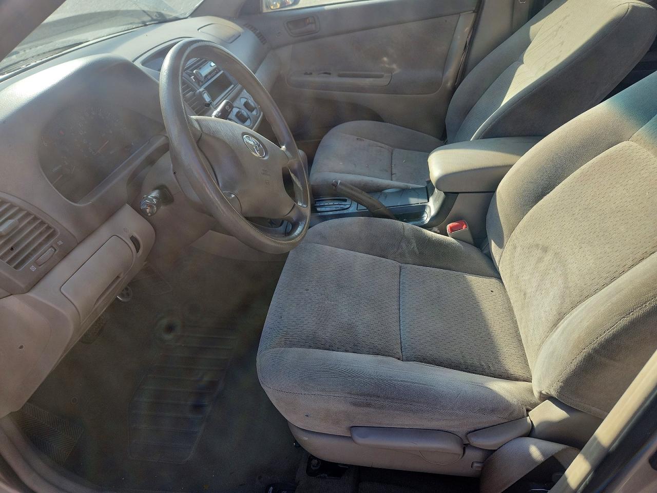 2004 Toyota Camry Standard Tan vin: 4T1BE32K94U929060