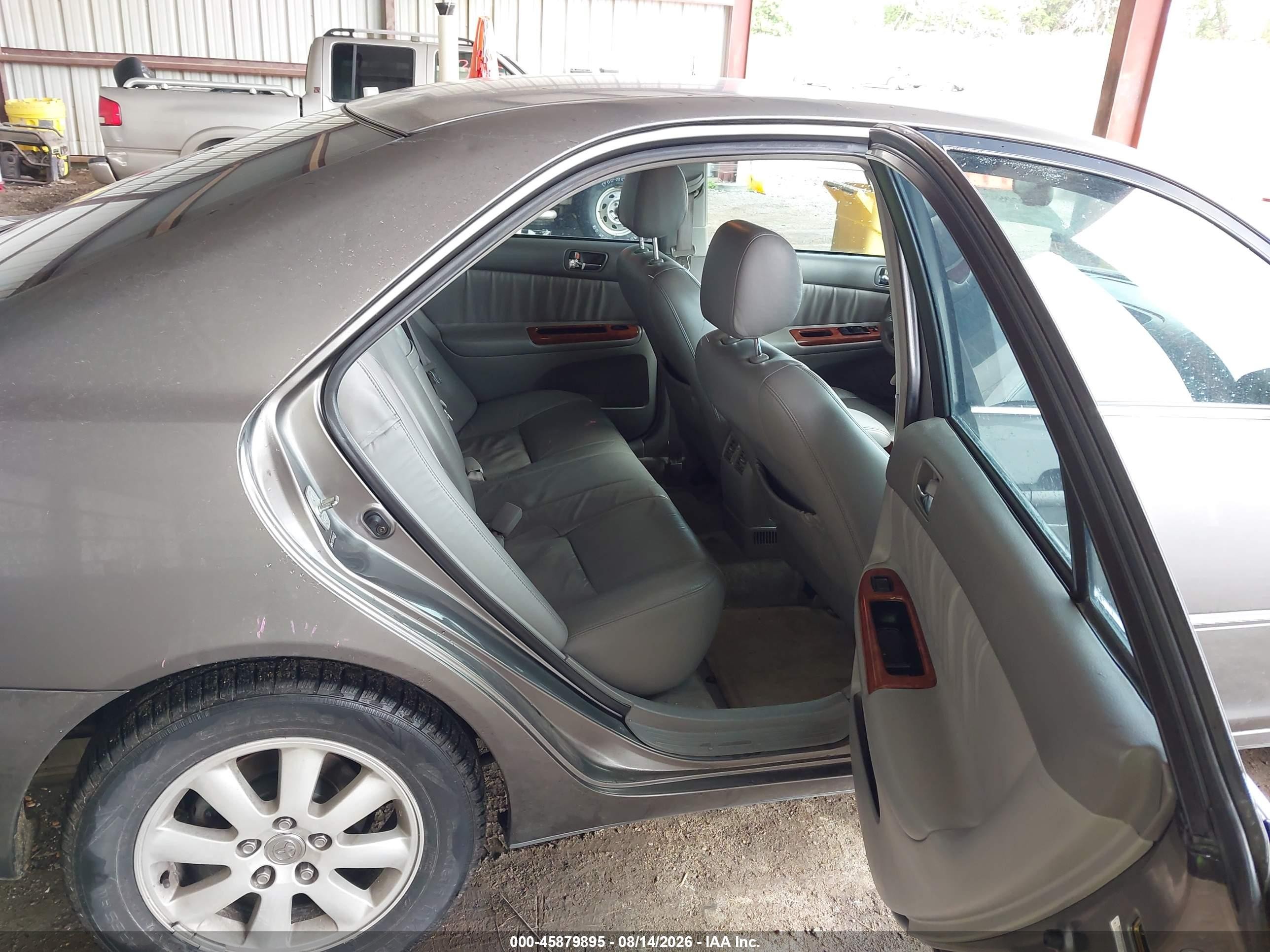2004 Toyota Camry Xle Pewter vin: 4T1BE32K94U934730