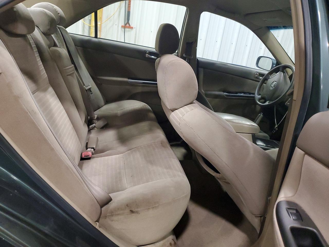 2005 Toyota Camry Le Green vin: 4T1BE32K95U023136