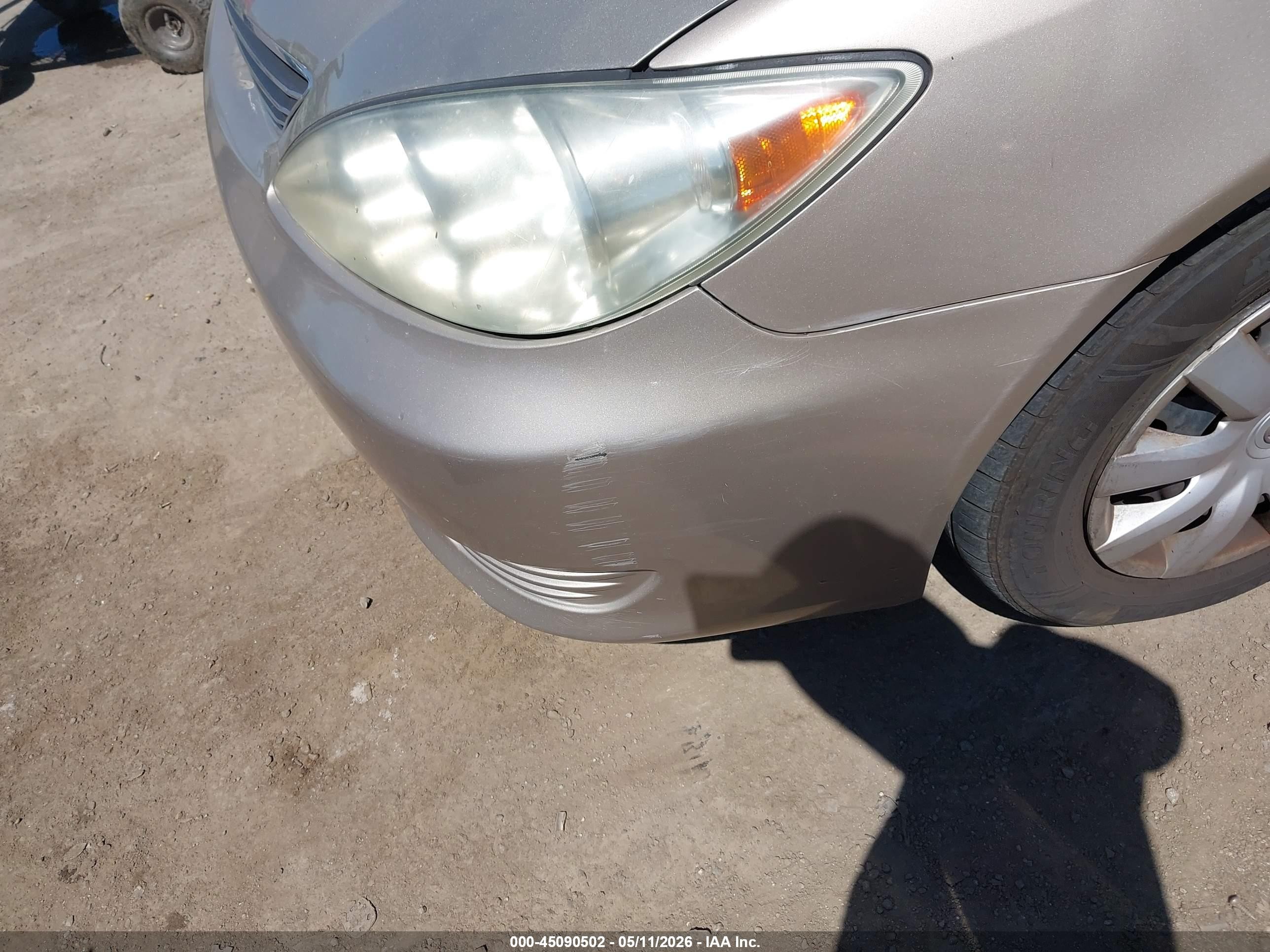 2005 Toyota Camry Le Champagne vin: 4T1BE32K95U032628