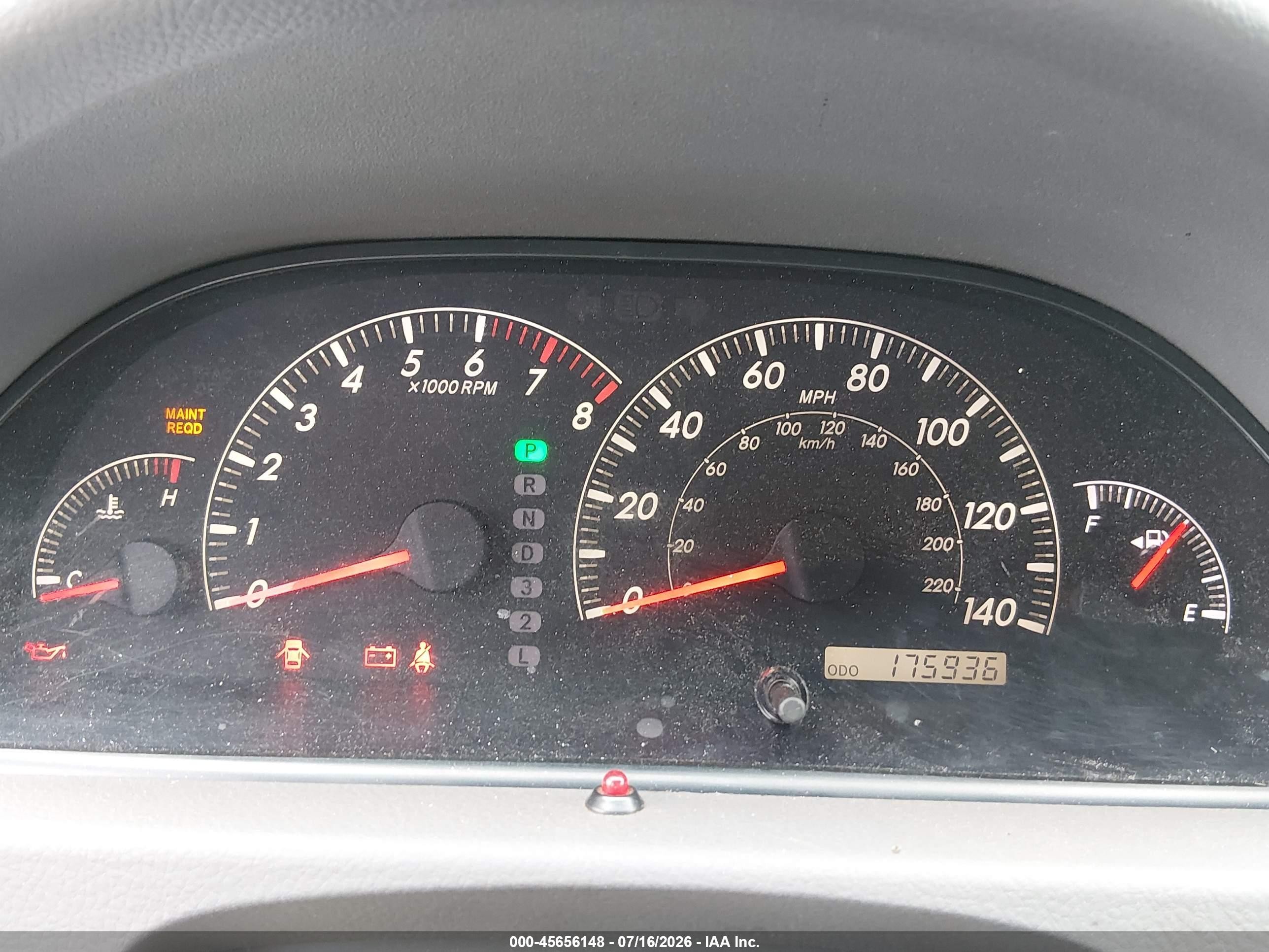 2005 Toyota Camry Le Red vin: 4T1BE32K95U070683