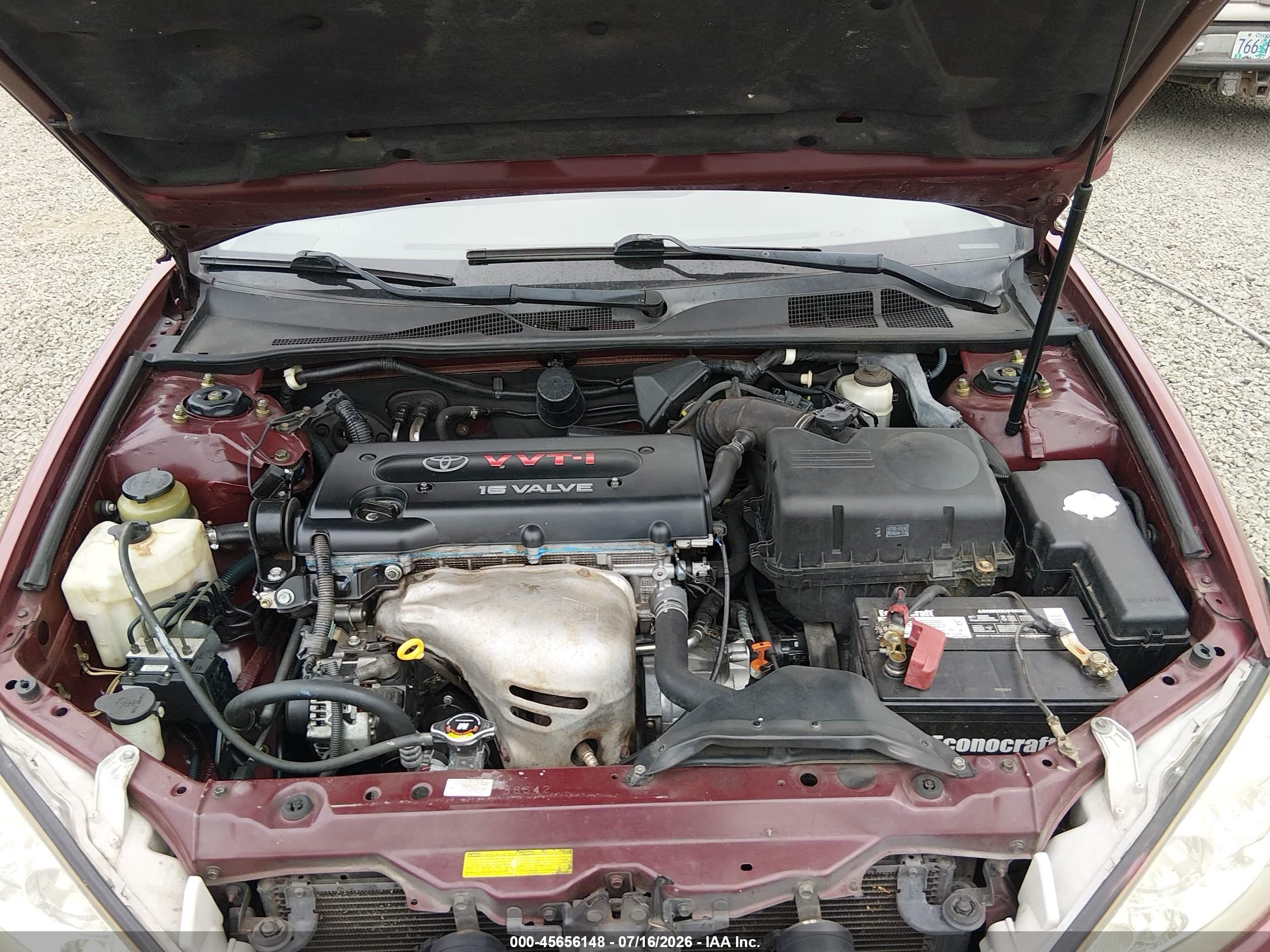 2005 Toyota Camry Le Red vin: 4T1BE32K95U070683