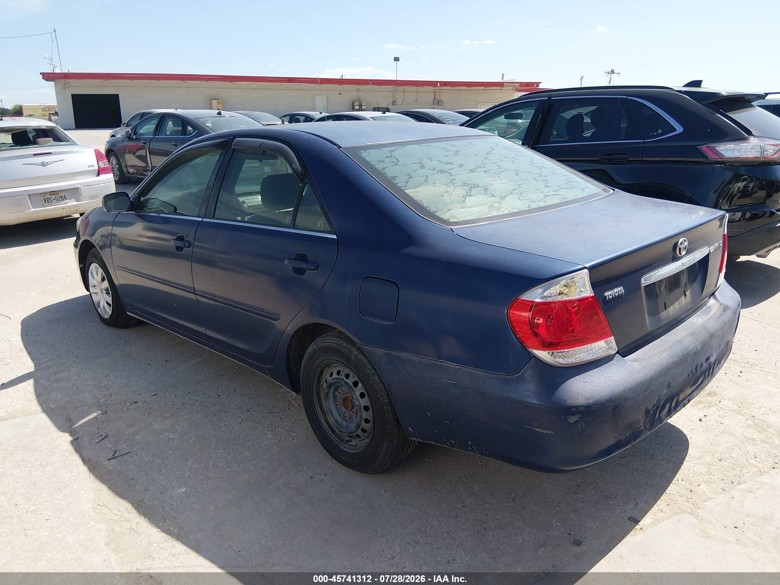 2005 Toyota Camry Le Blue vin: 4T1BE32K95U074894