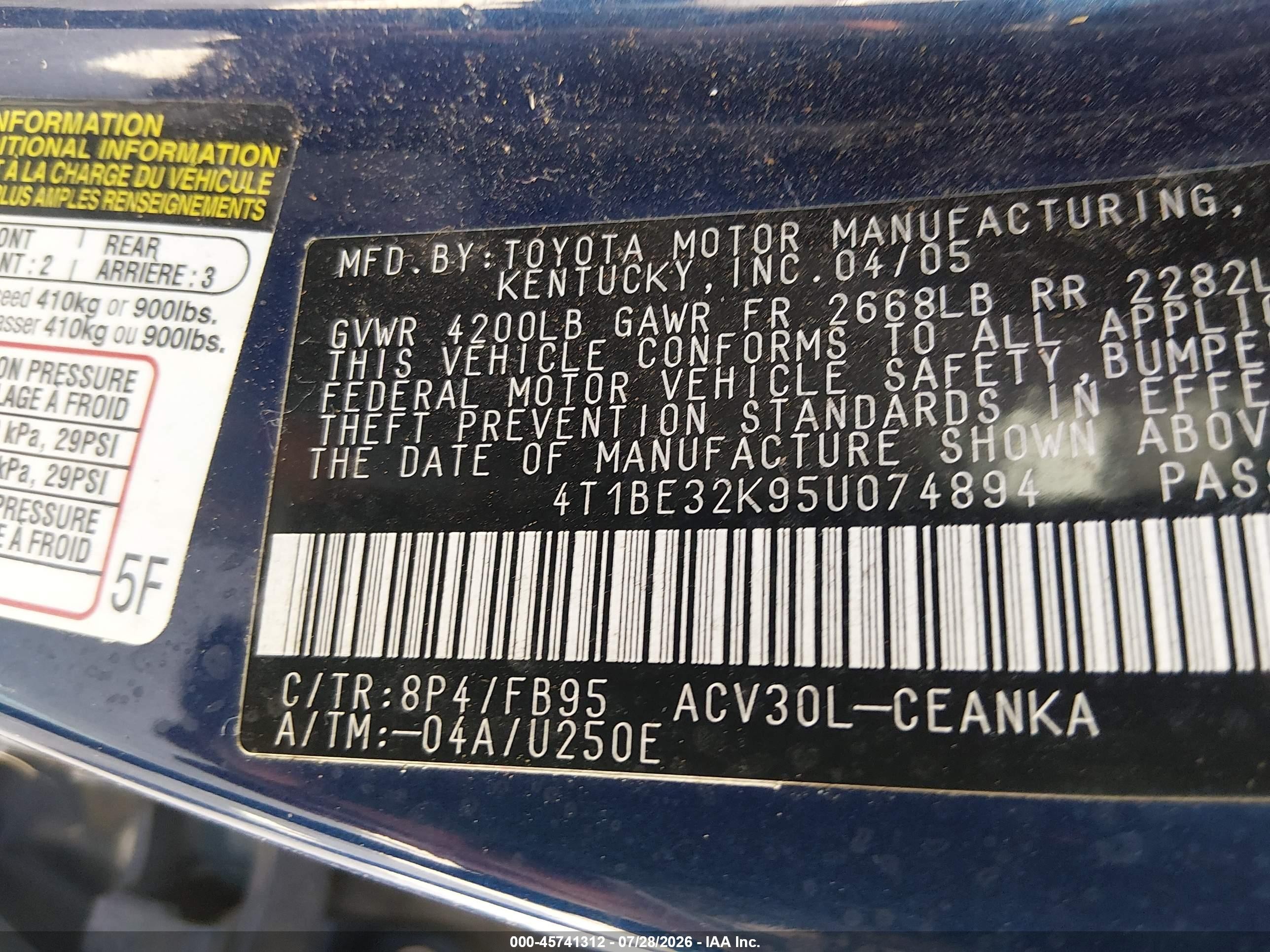2005 Toyota Camry Le Blue vin: 4T1BE32K95U074894