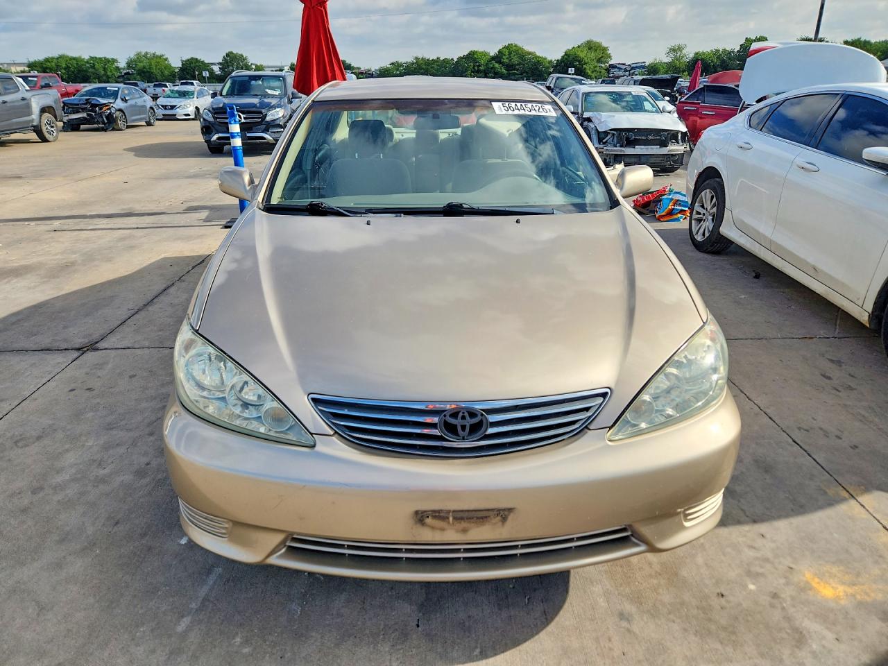 2005 Toyota Camry Le Бежевый vin: 4T1BE32K95U083336