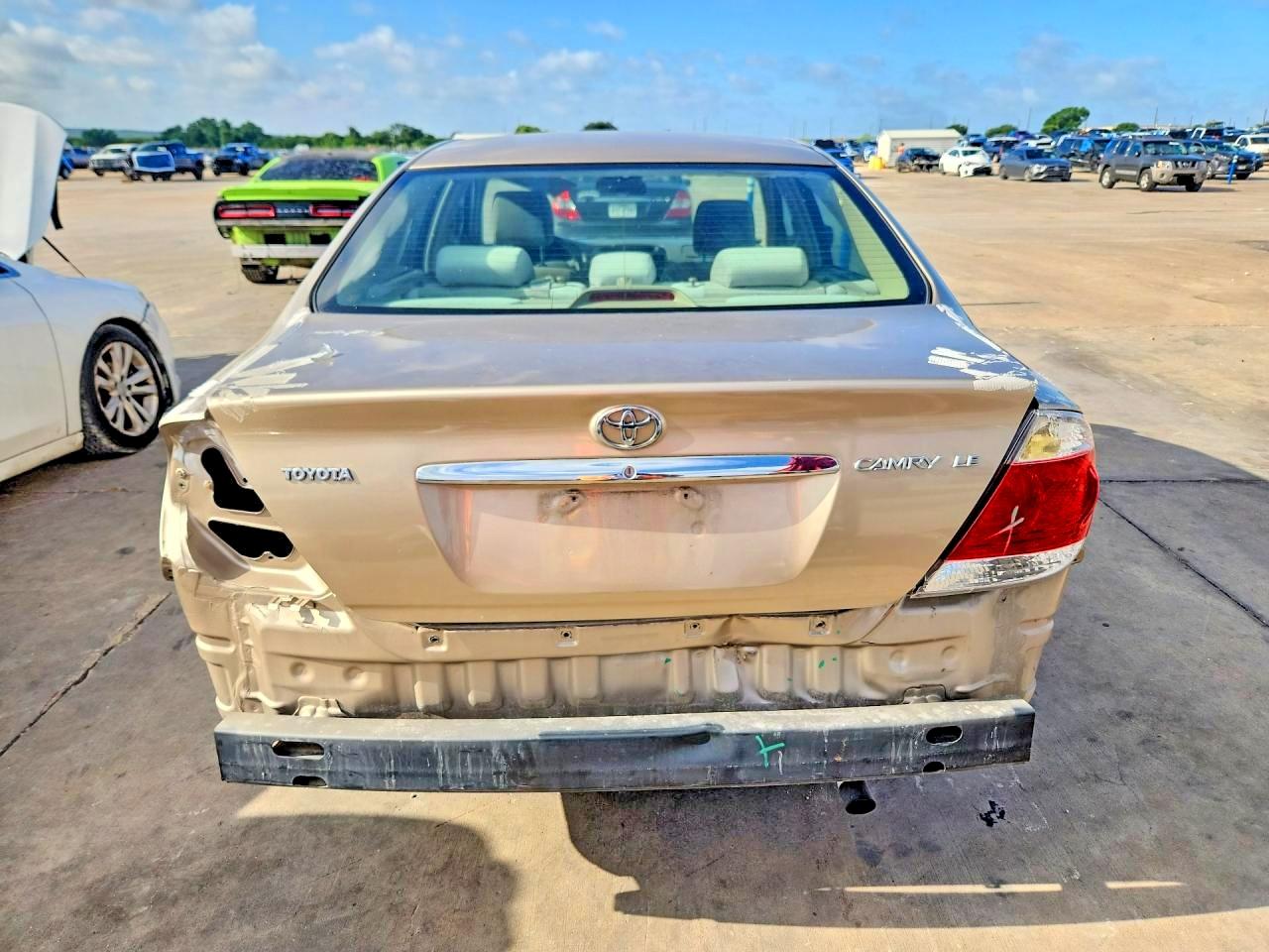 2005 Toyota Camry Le Бежевый vin: 4T1BE32K95U083336