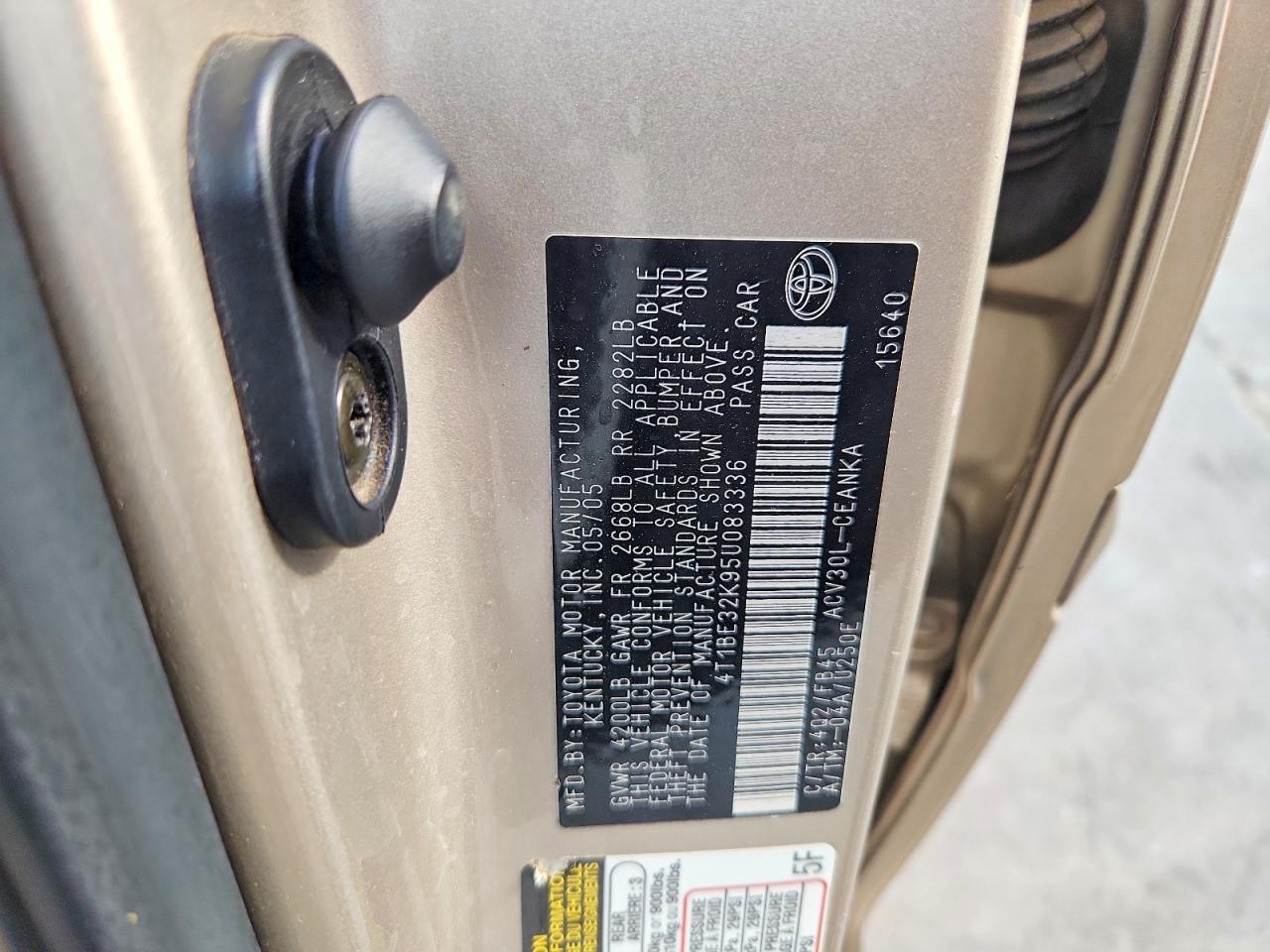 2005 Toyota Camry Le Бежевый vin: 4T1BE32K95U083336