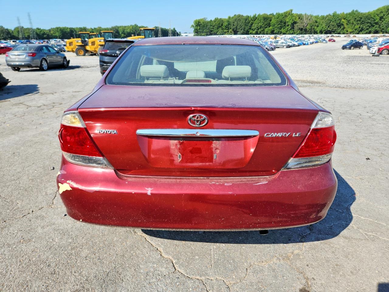 2005 Toyota Camry Le Burgundy vin: 4T1BE32K95U095079