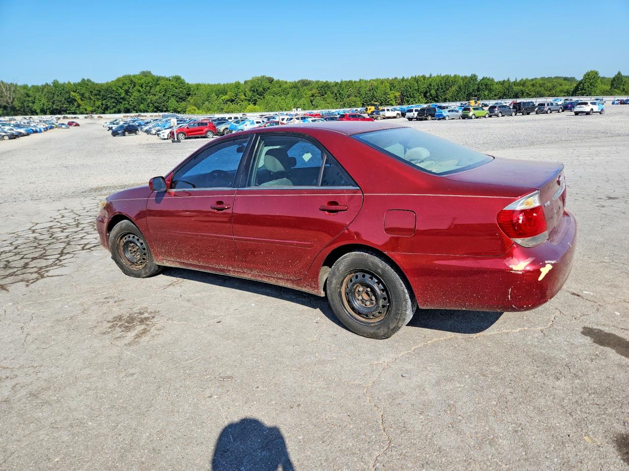 2005 Toyota Camry Le Burgundy vin: 4T1BE32K95U095079