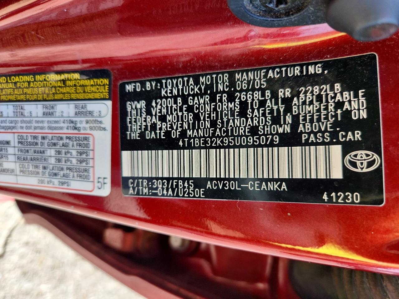 2005 Toyota Camry Le Burgundy vin: 4T1BE32K95U095079