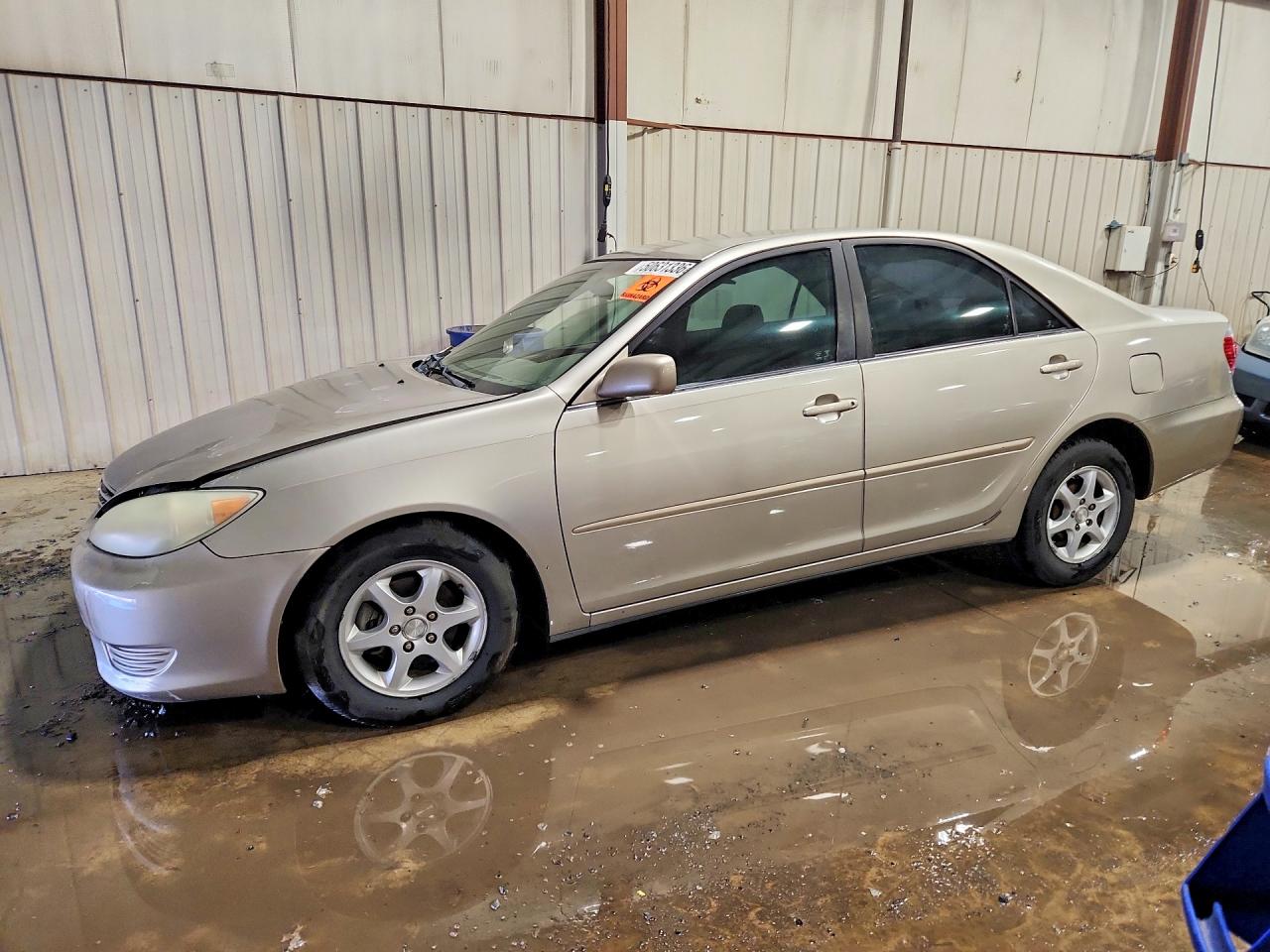 4T1BE32K95U381904