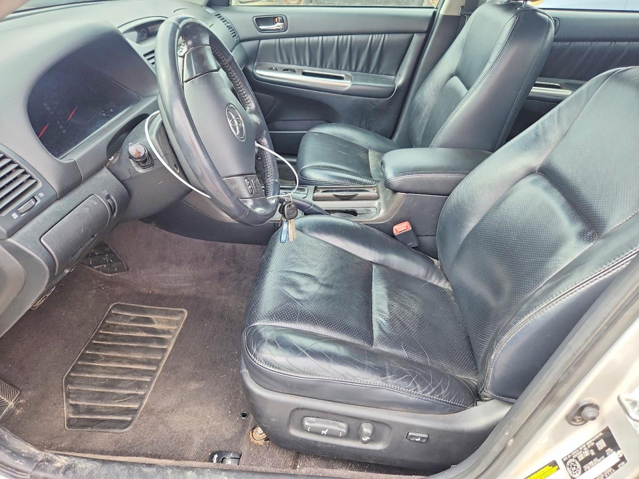 2005 Toyota Camry Standard Beige vin: 4T1BE32K95U384737