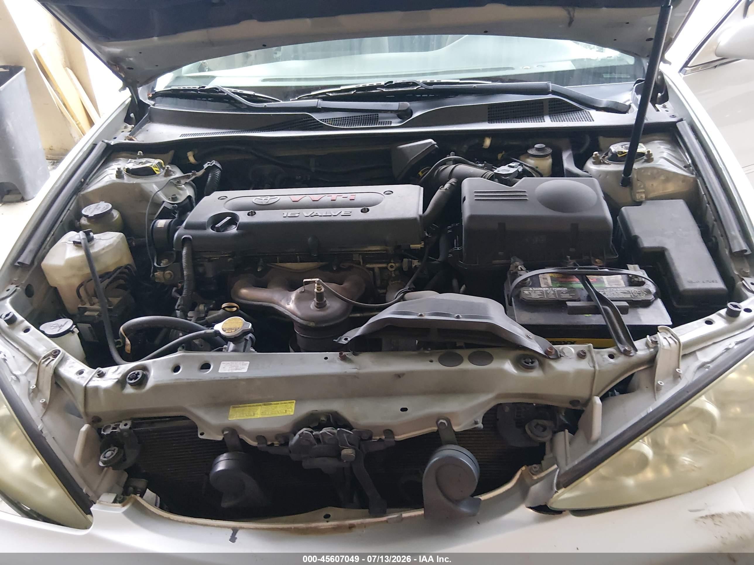 2005 Toyota Camry Le Silver vin: 4T1BE32K95U402878
