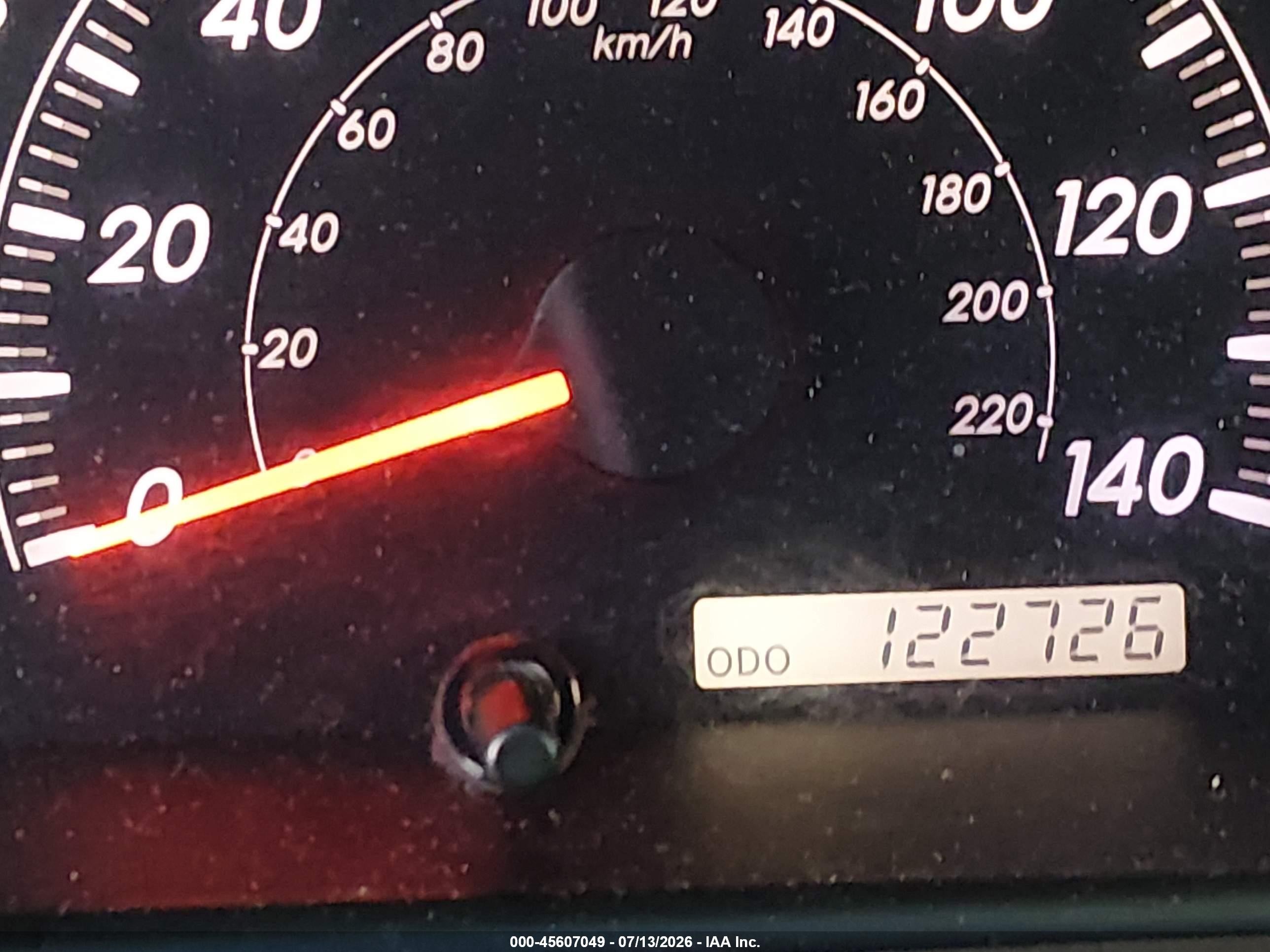 2005 Toyota Camry Le Silver vin: 4T1BE32K95U402878