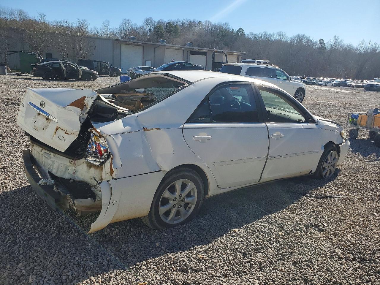 2005 Toyota Camry Le White vin: 4T1BE32K95U411287