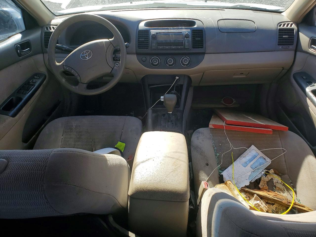 2005 Toyota Camry Le White vin: 4T1BE32K95U411287