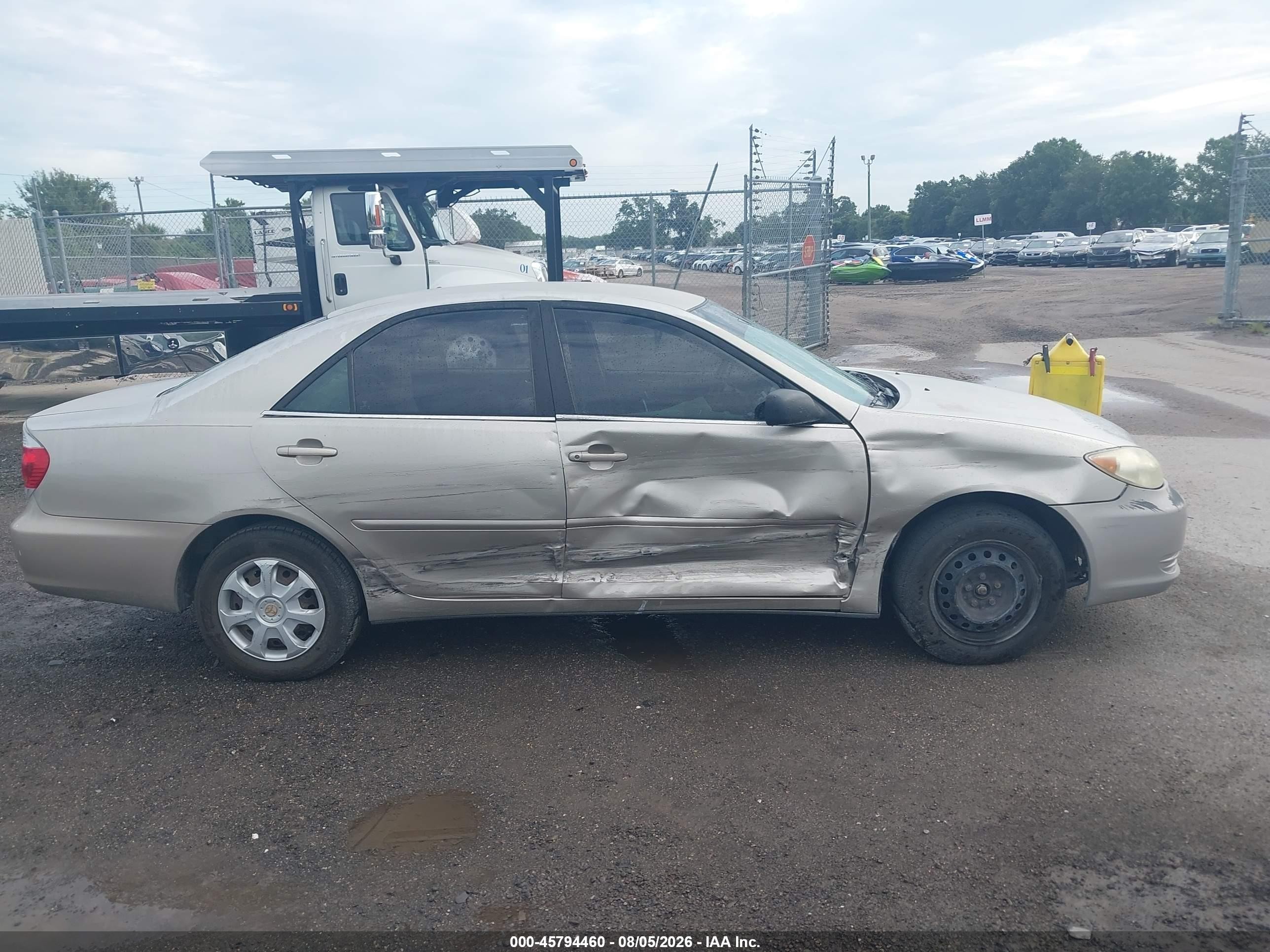 2005 Toyota Camry Std Gold vin: 4T1BE32K95U435279