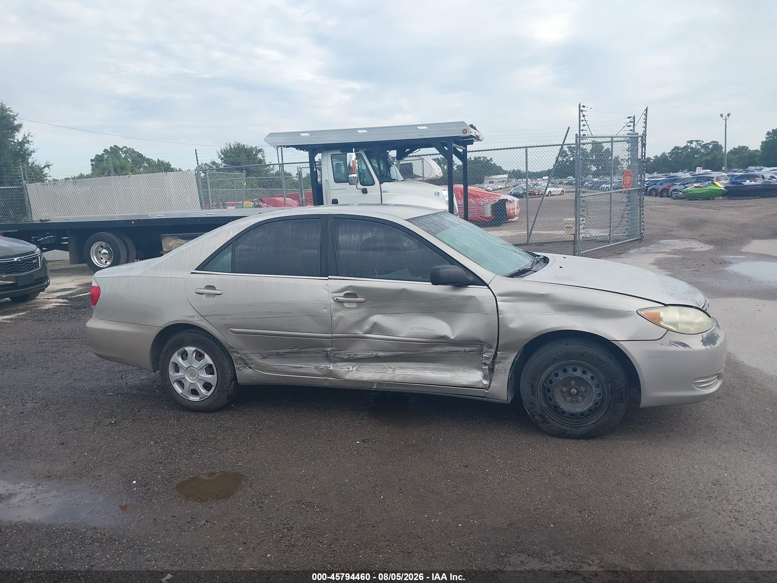 2005 Toyota Camry Std Gold vin: 4T1BE32K95U435279