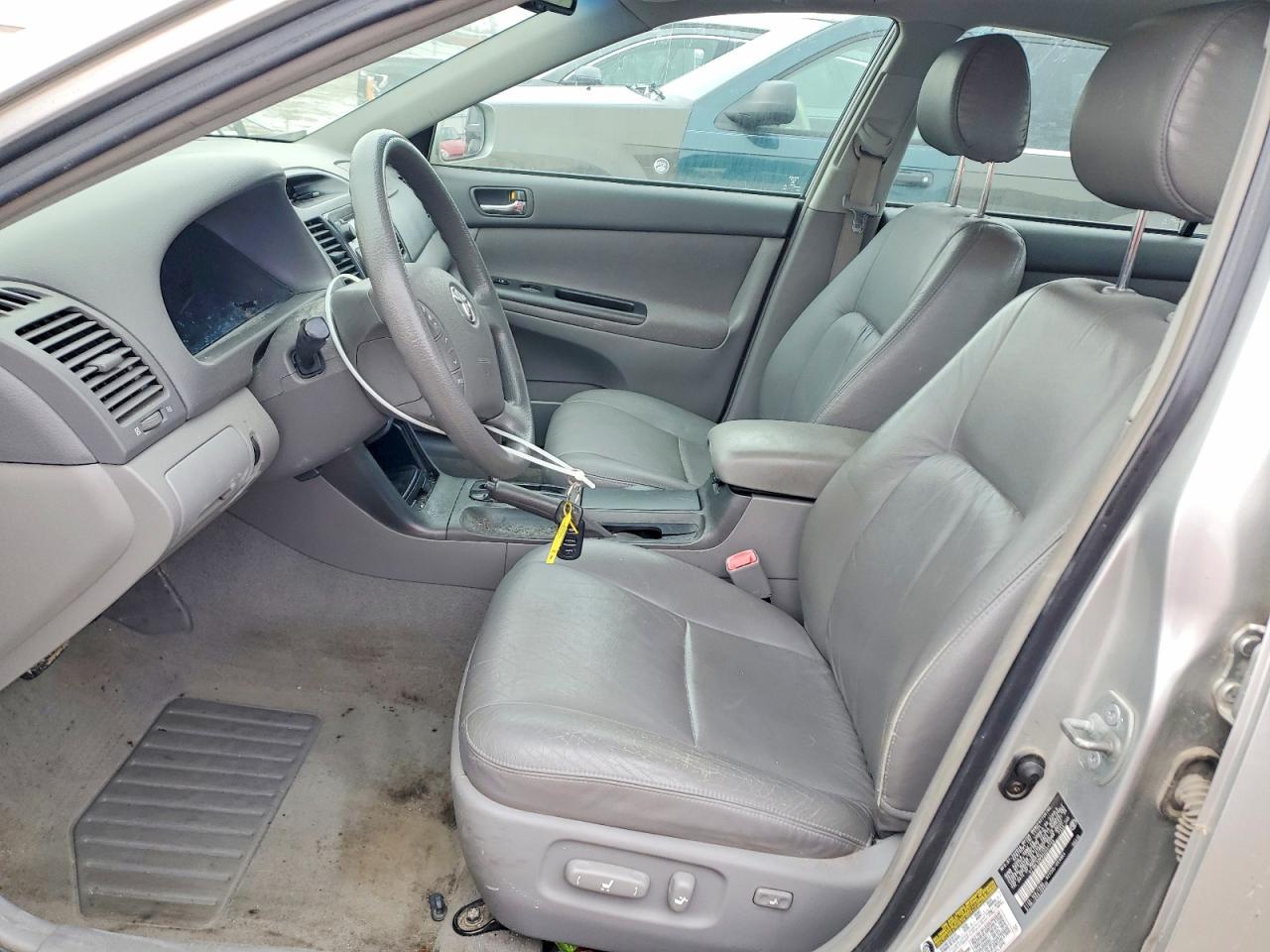 2005 Toyota Camry Le Серебряный vin: 4T1BE32K95U507758