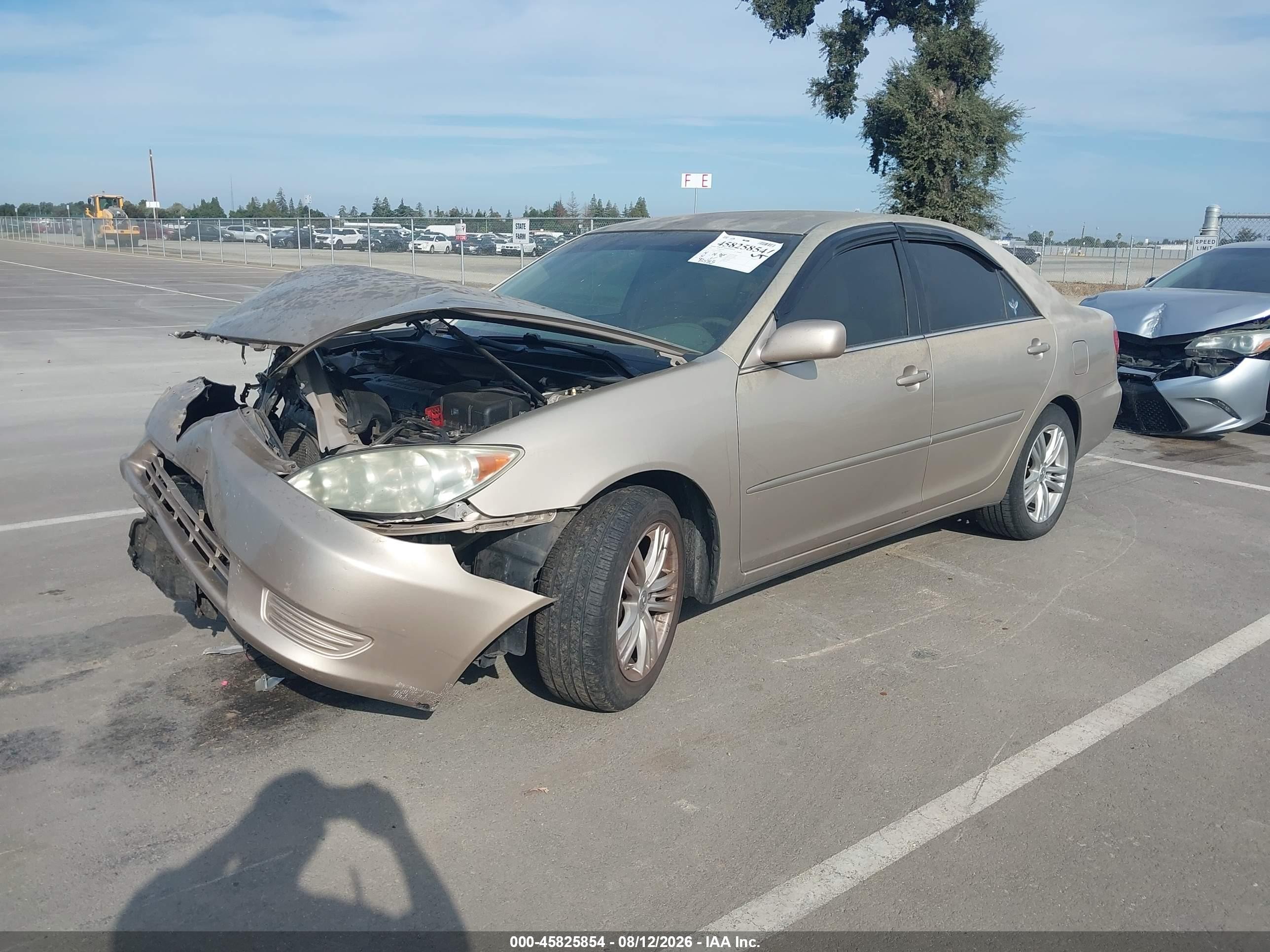 2005 Toyota Camry Le Beige vin: 4T1BE32K95U508618