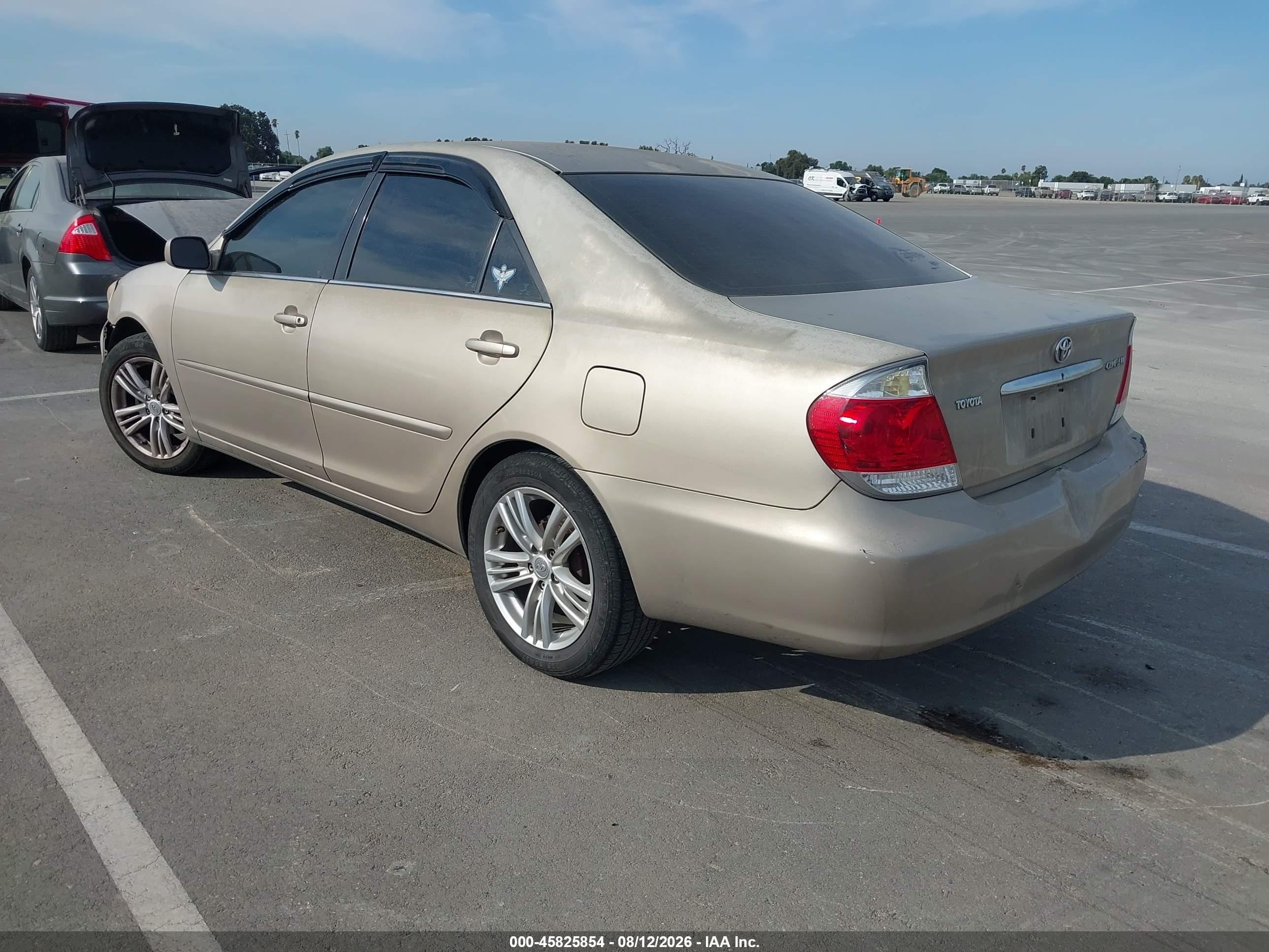 2005 Toyota Camry Le Beige vin: 4T1BE32K95U508618