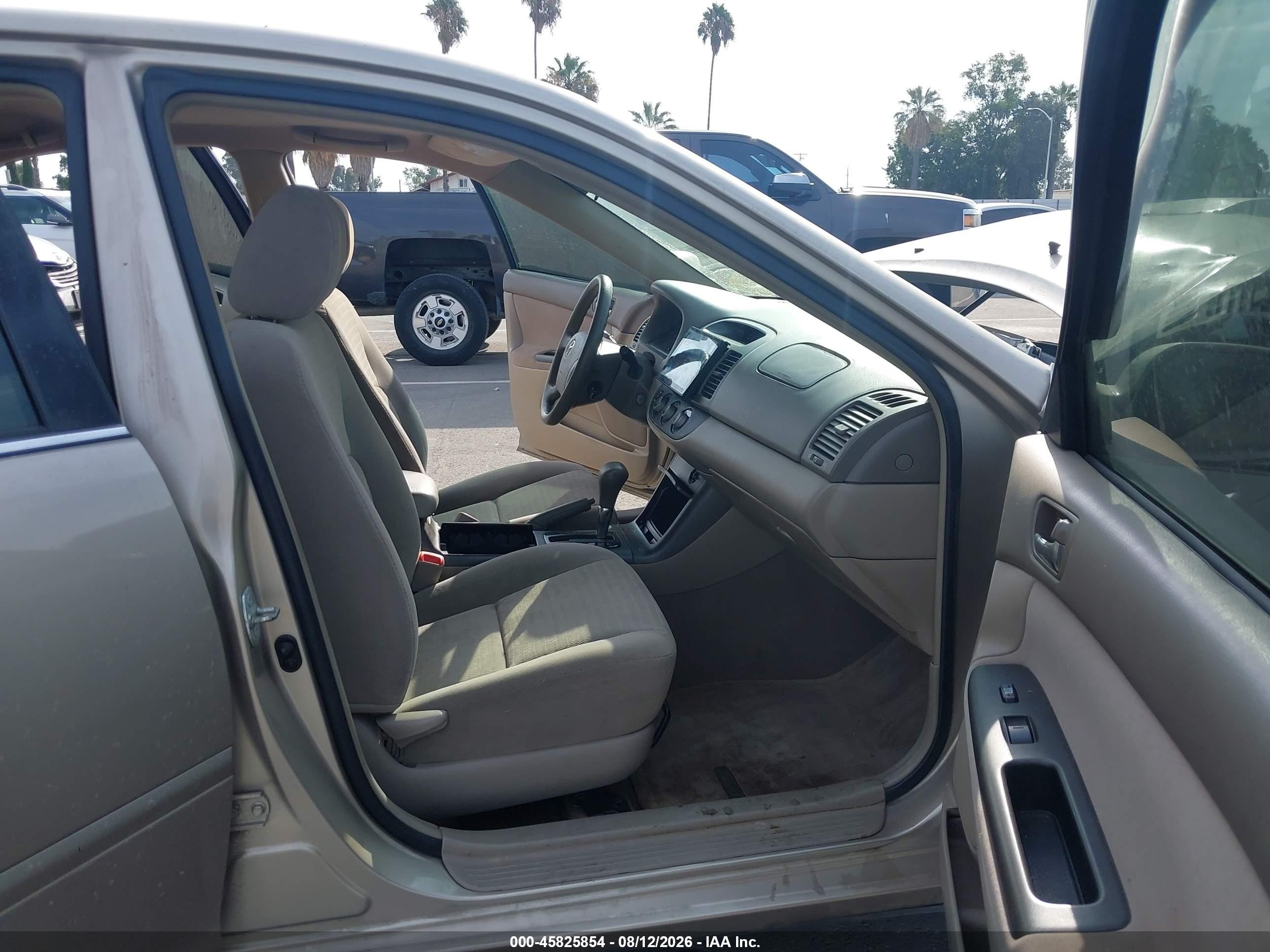 2005 Toyota Camry Le Beige vin: 4T1BE32K95U508618