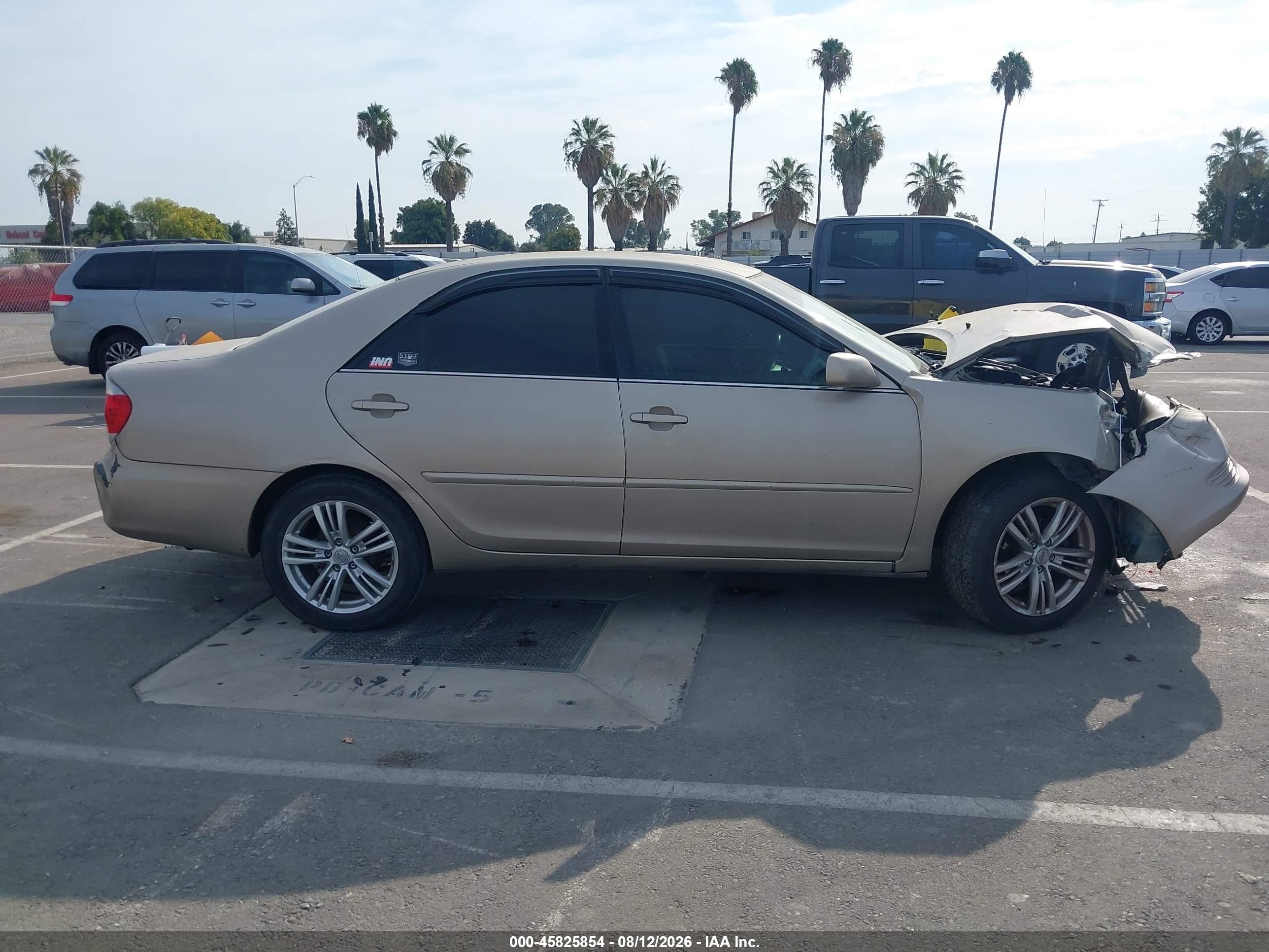 2005 Toyota Camry Le Beige vin: 4T1BE32K95U508618