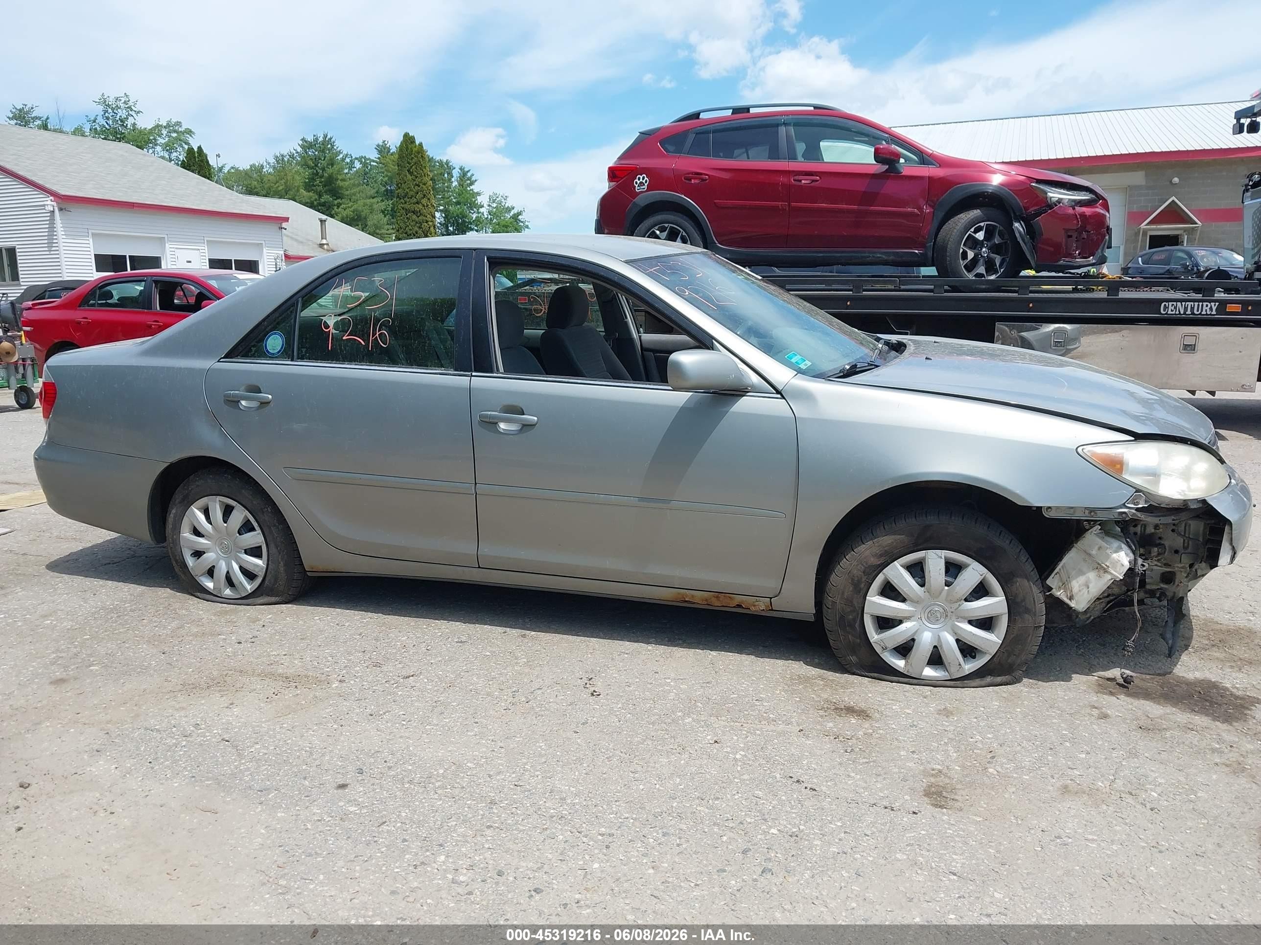 2005 Toyota Camry Le Silver vin: 4T1BE32K95U542090