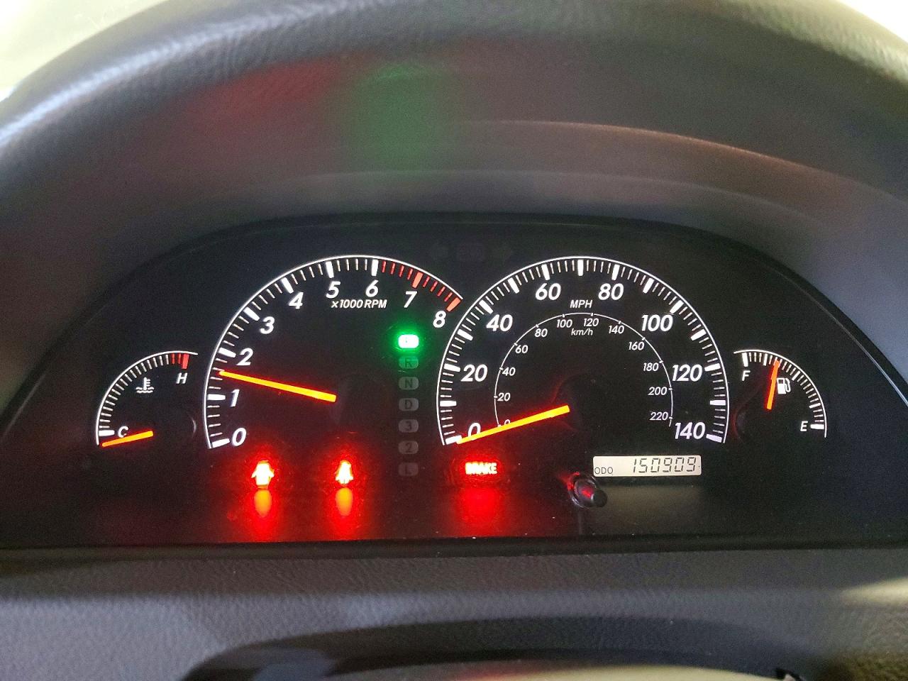 2005 Toyt Camry Silver vin: 4T1BE32K95U567331