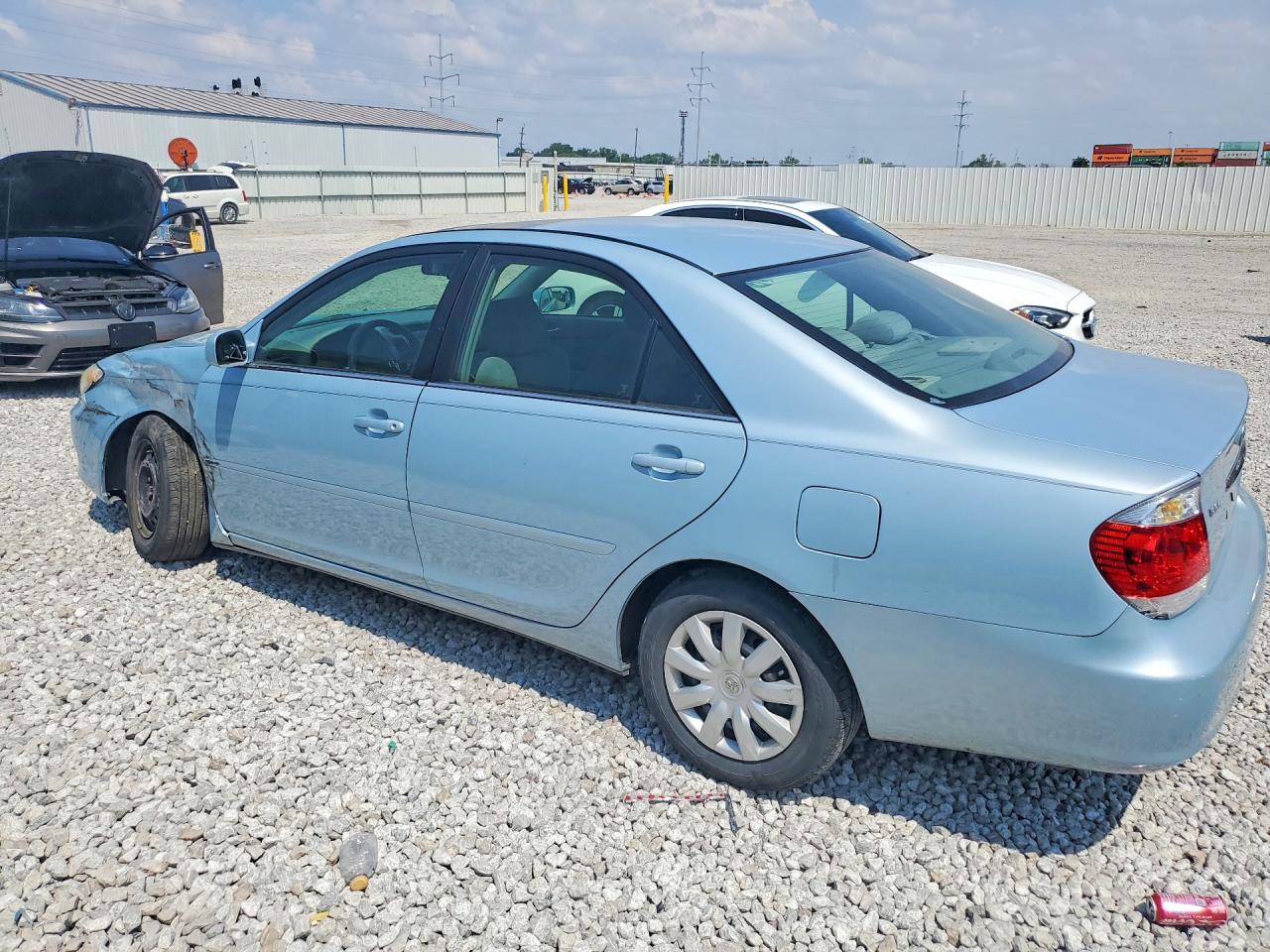 2005 Toyota Camry Le Blue vin: 4T1BE32K95U584243