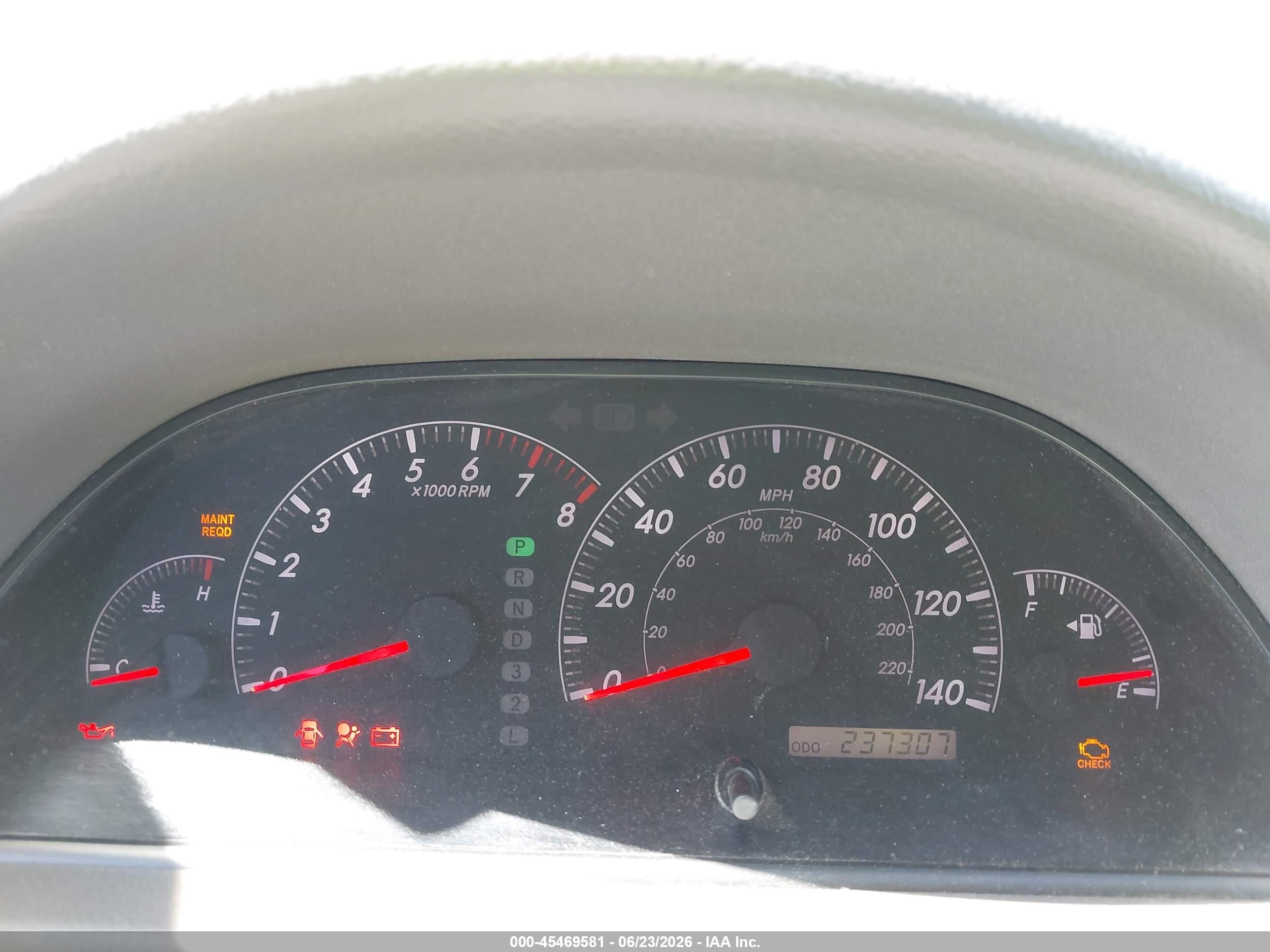 2005 Toyota Camry Le Gray vin: 4T1BE32K95U955918