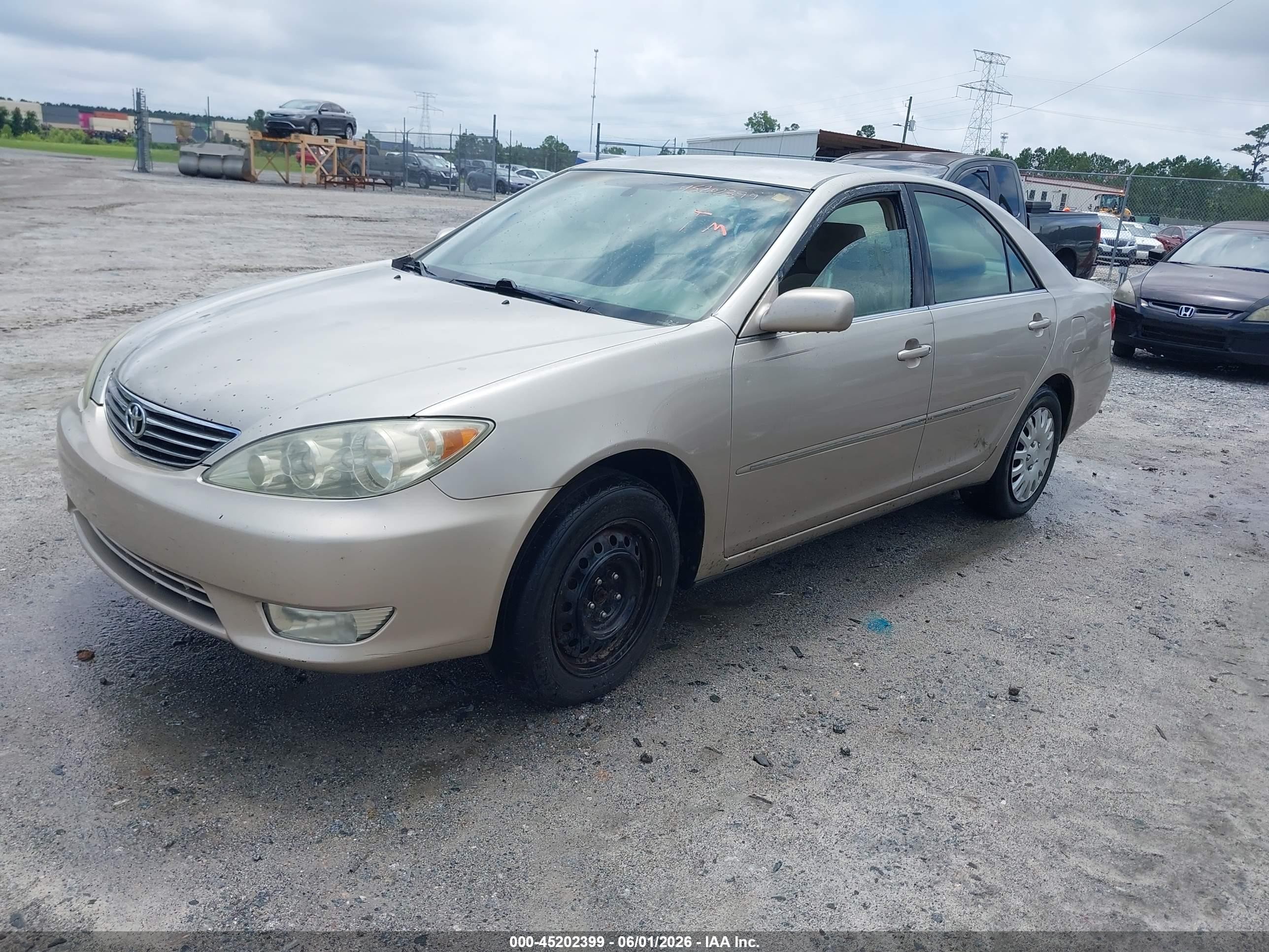 2005 Toyota Camry Xle Champagne vin: 4T1BE32K95U971620