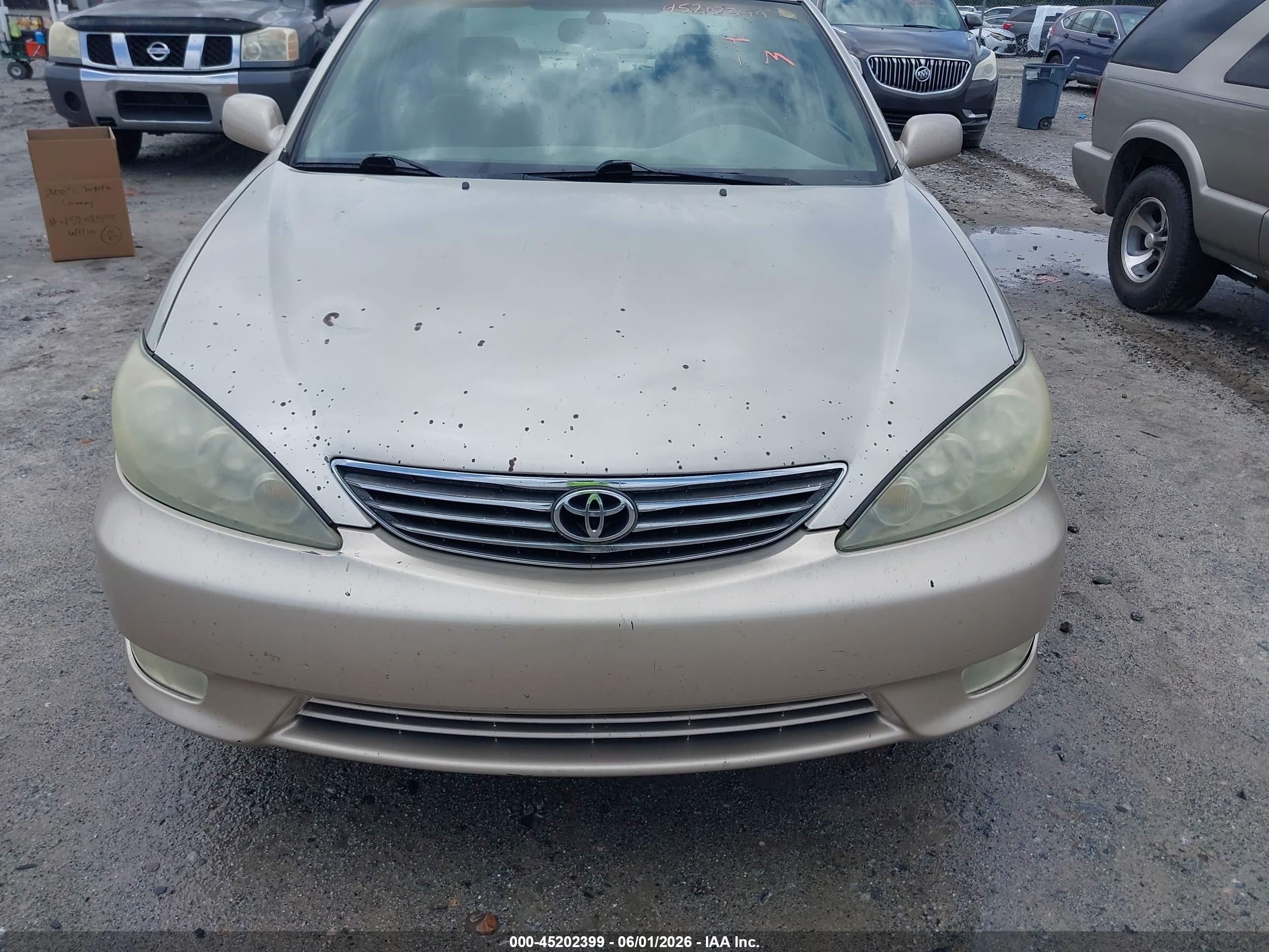 2005 Toyota Camry Xle Champagne vin: 4T1BE32K95U971620