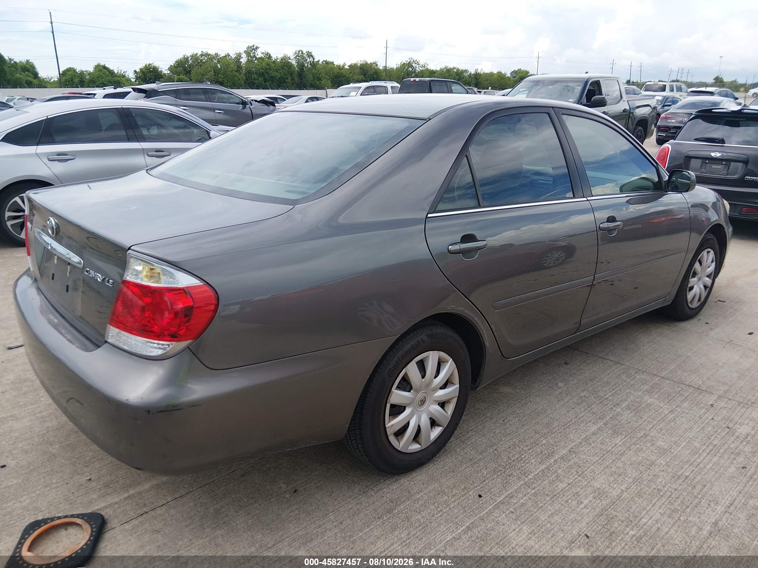2005 Toyota Camry Le Gray vin: 4T1BE32K95U987932