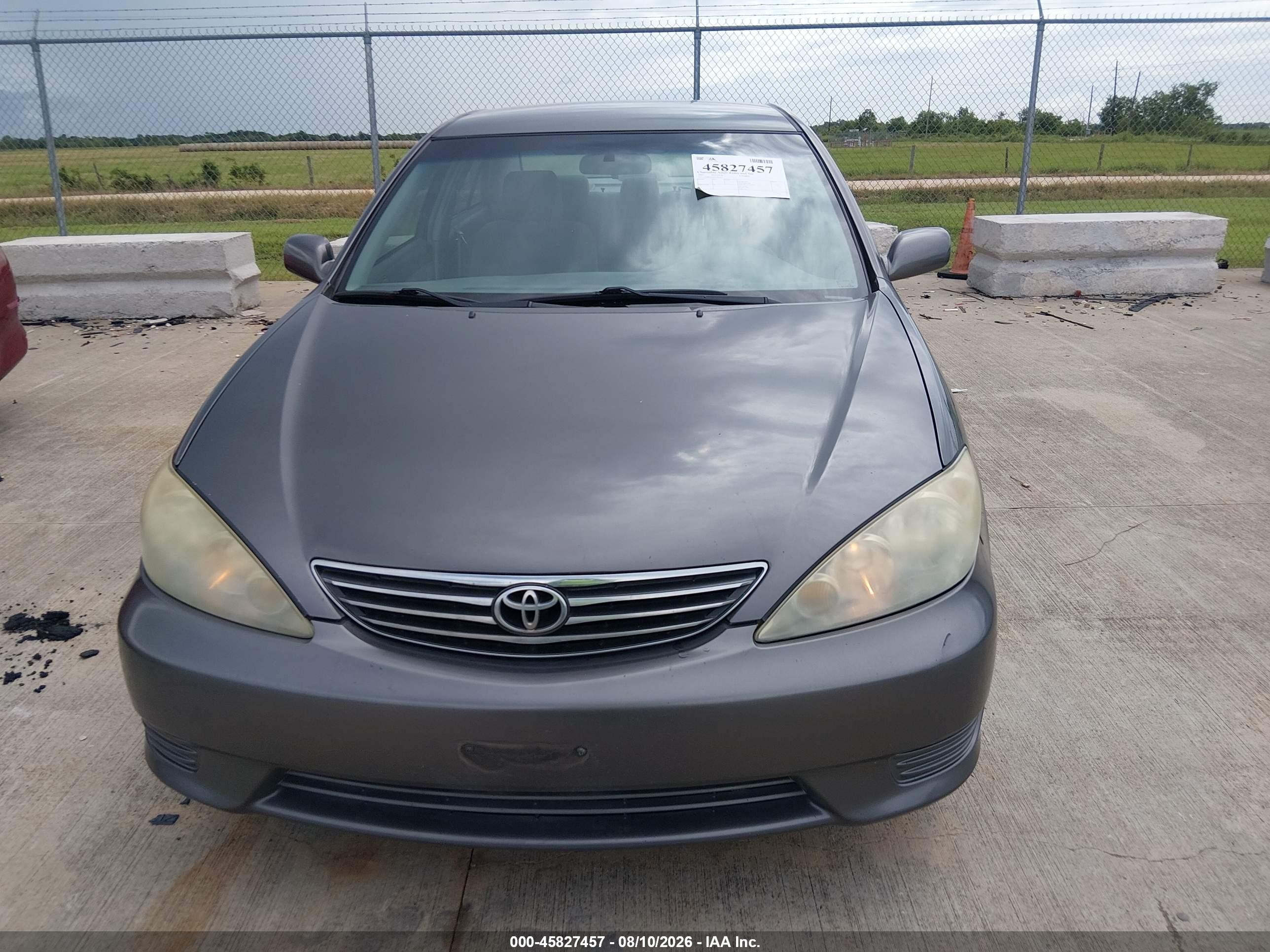 2005 Toyota Camry Le Gray vin: 4T1BE32K95U987932