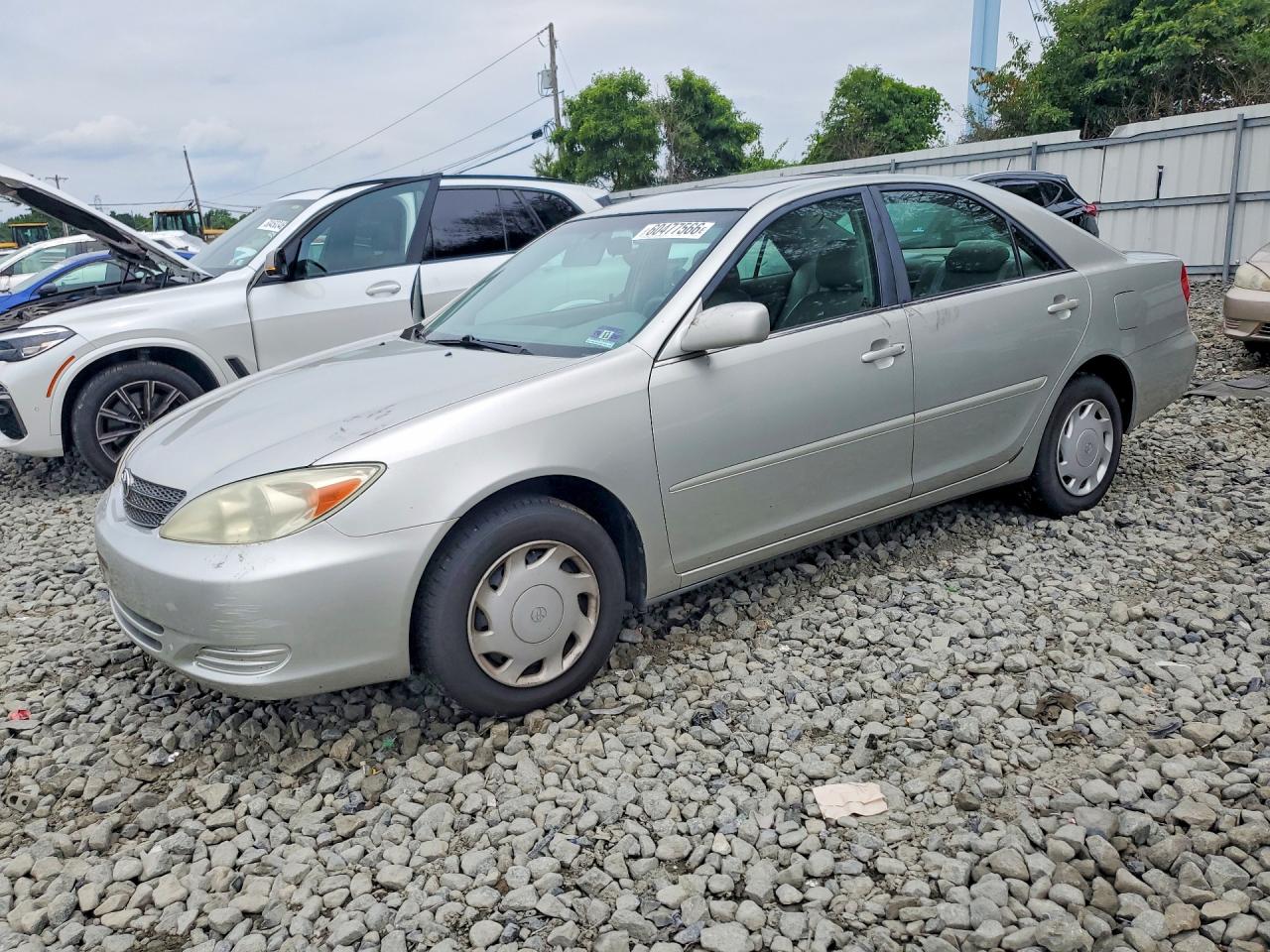 2002 Toyota Camry Le Beige vin: 4T1BE32KX2U007250
