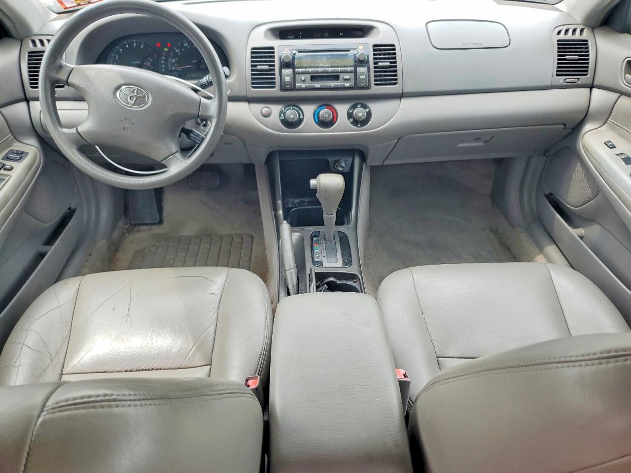 2002 Toyota Camry Le Beige vin: 4T1BE32KX2U007250