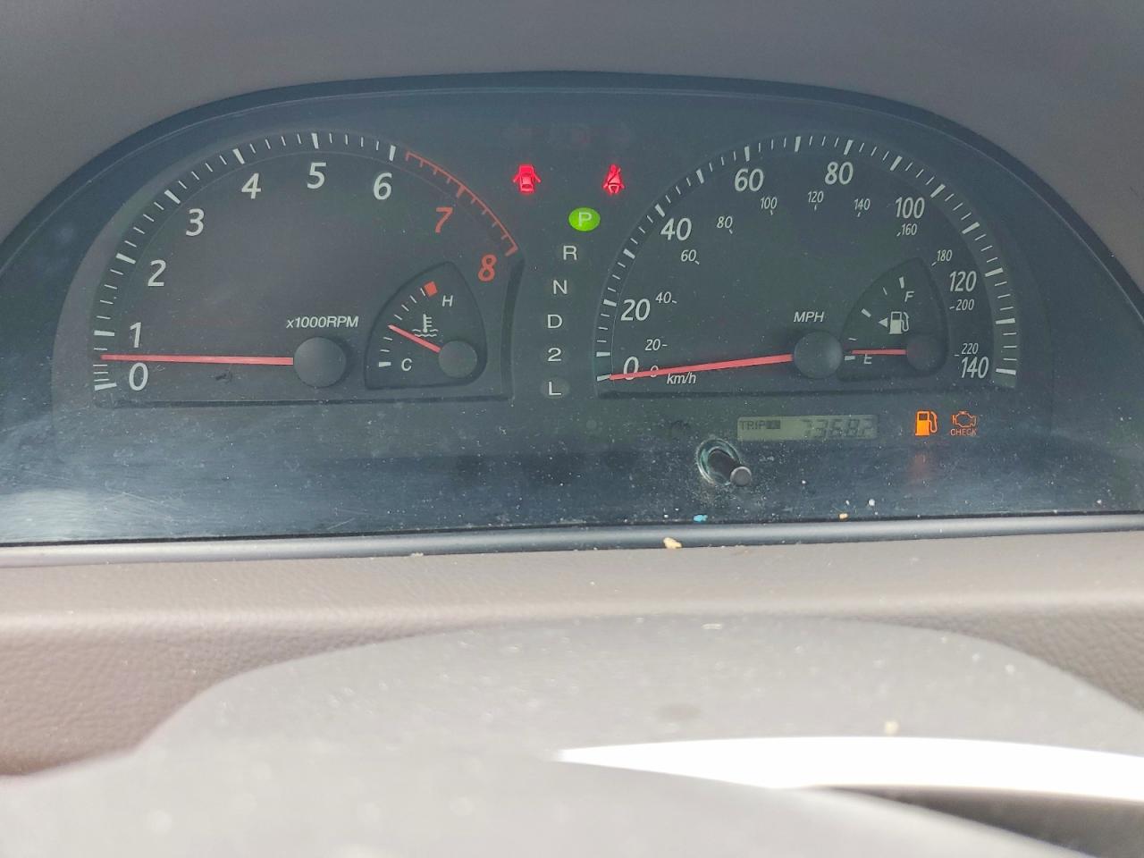 2002 Toyota Camry Le Beige vin: 4T1BE32KX2U007250