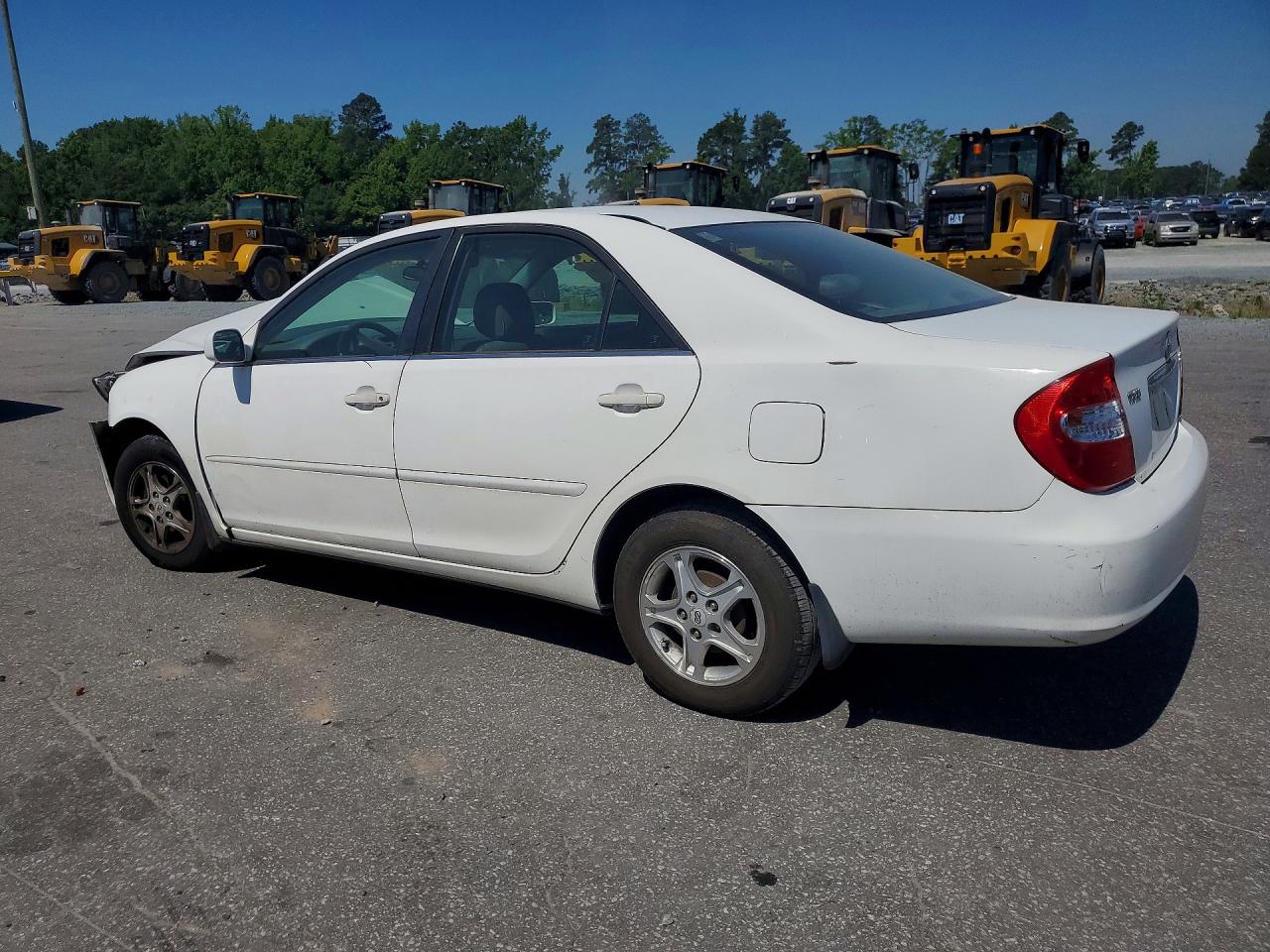 2002 Toyota Camry Le White vin: 4T1BE32KX2U013498