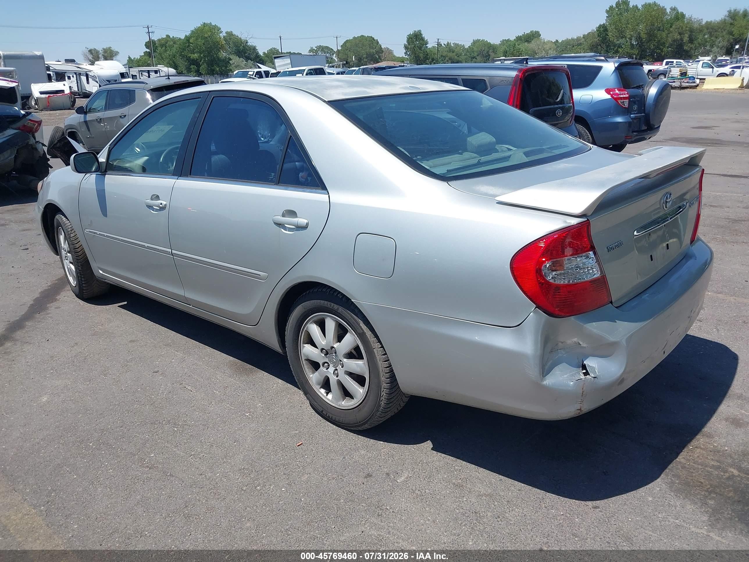 2002 Toyota Camry Xle Silver vin: 4T1BE32KX2U022122