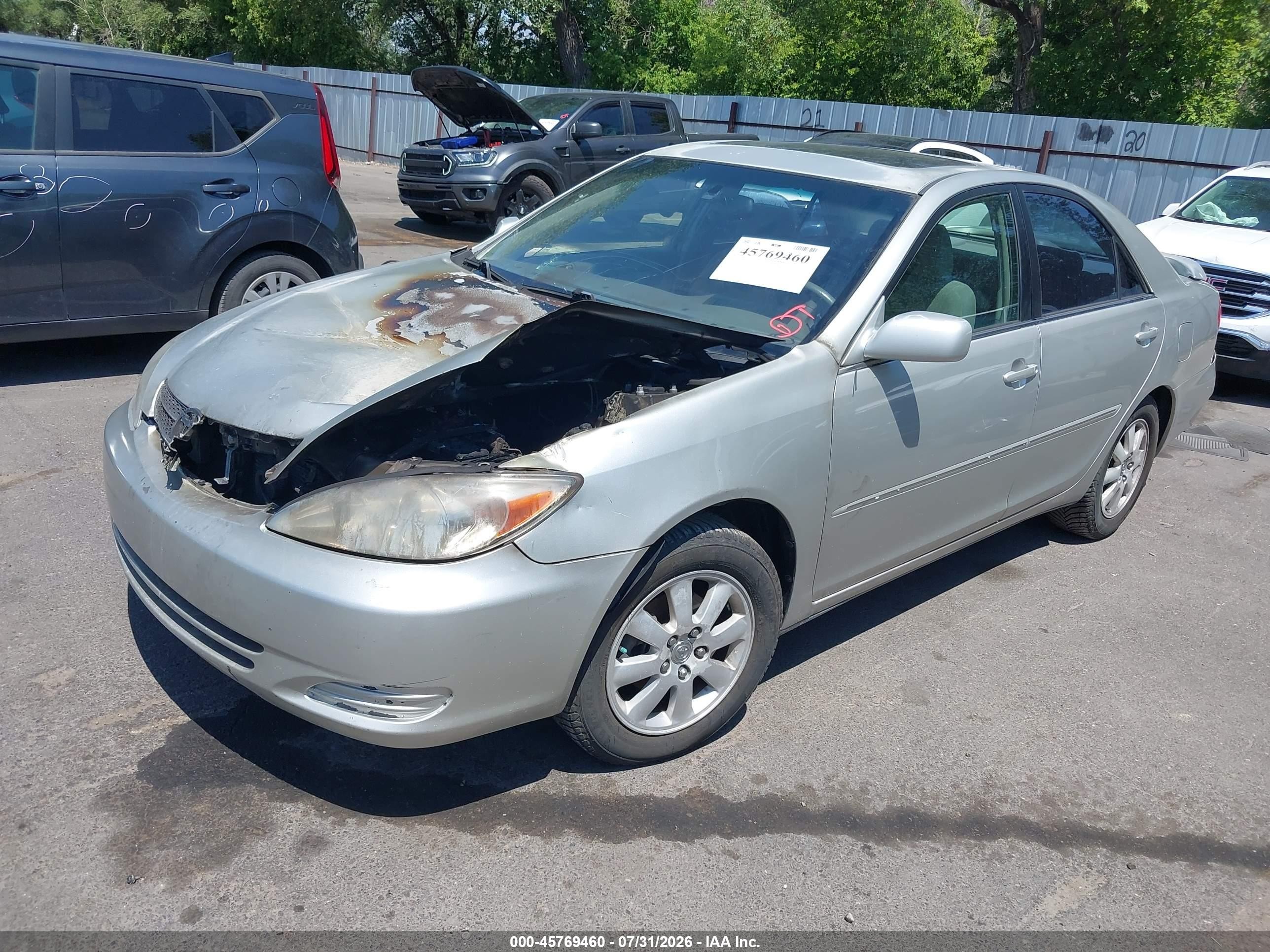 2002 Toyota Camry Xle Silver vin: 4T1BE32KX2U022122