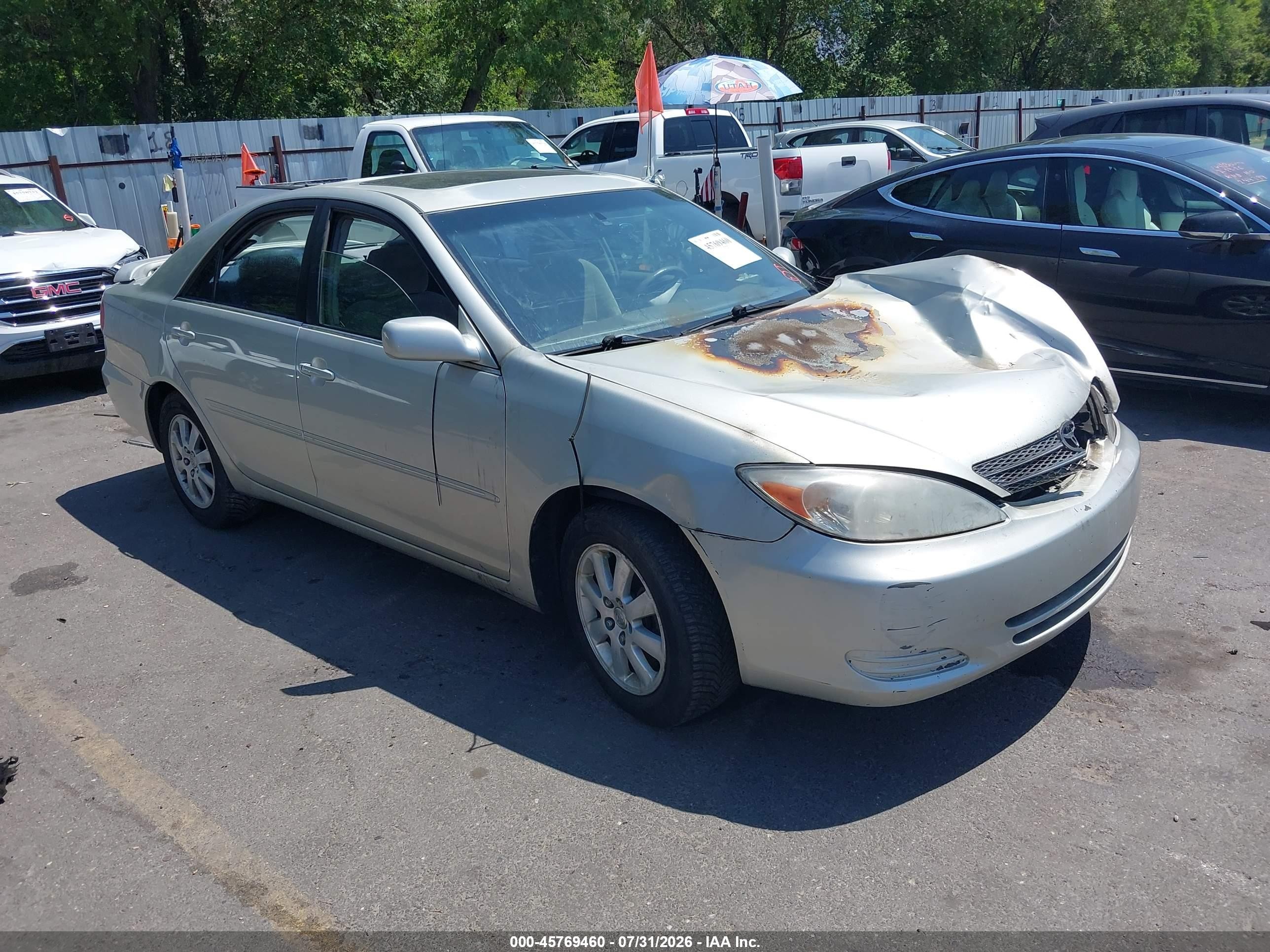 2002 Toyota Camry Xle Silver vin: 4T1BE32KX2U022122